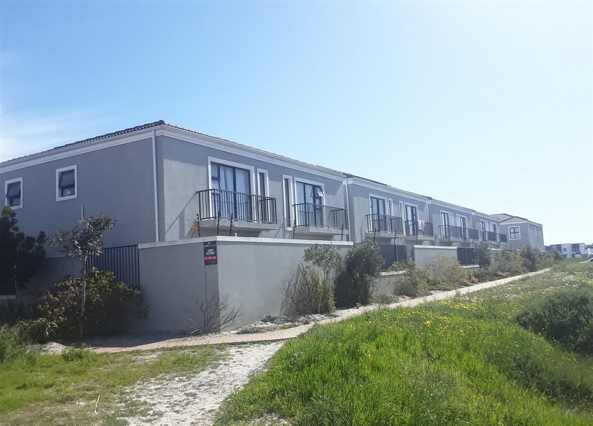 Prime Property 3-bedroom, 2 bathrooms for Sale