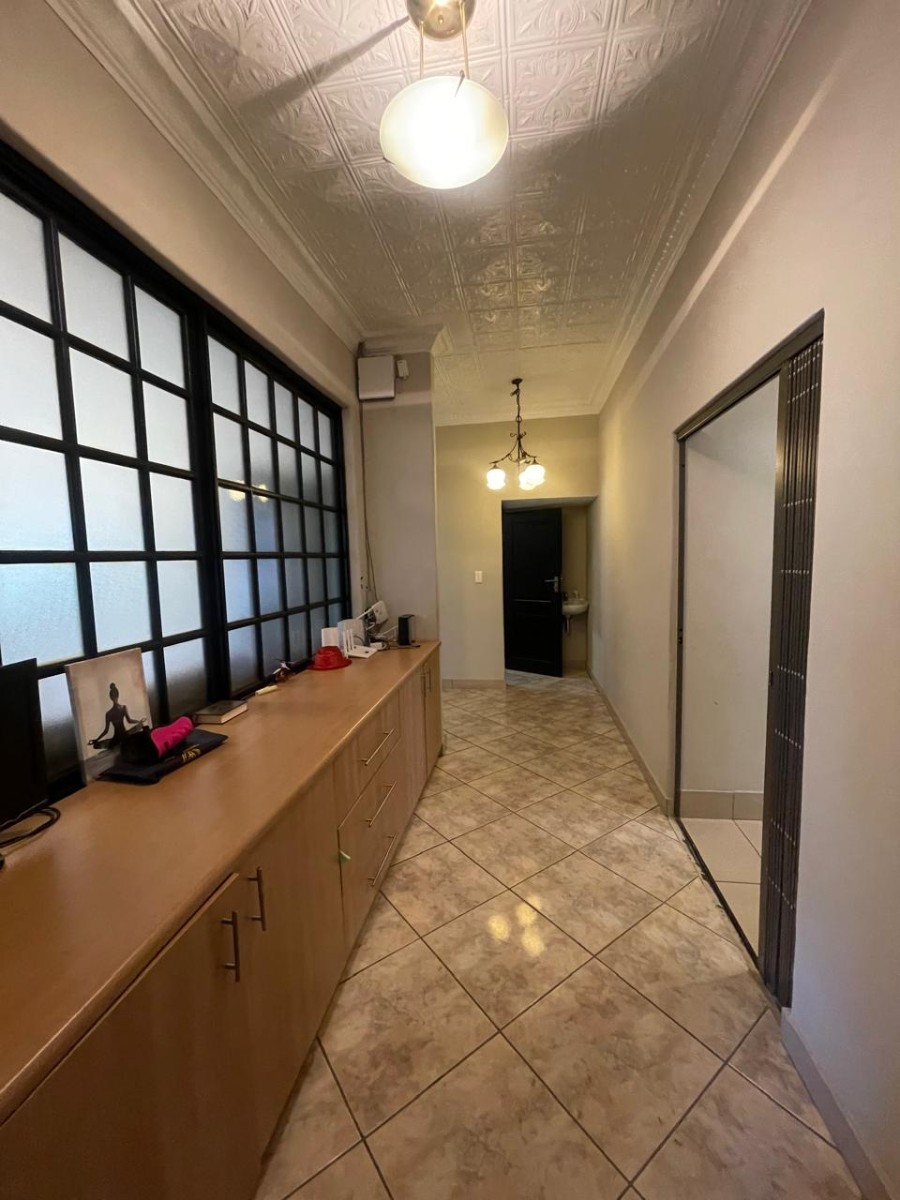 5 Bedroom House To Rent in Lyndhurst, Johannesburg