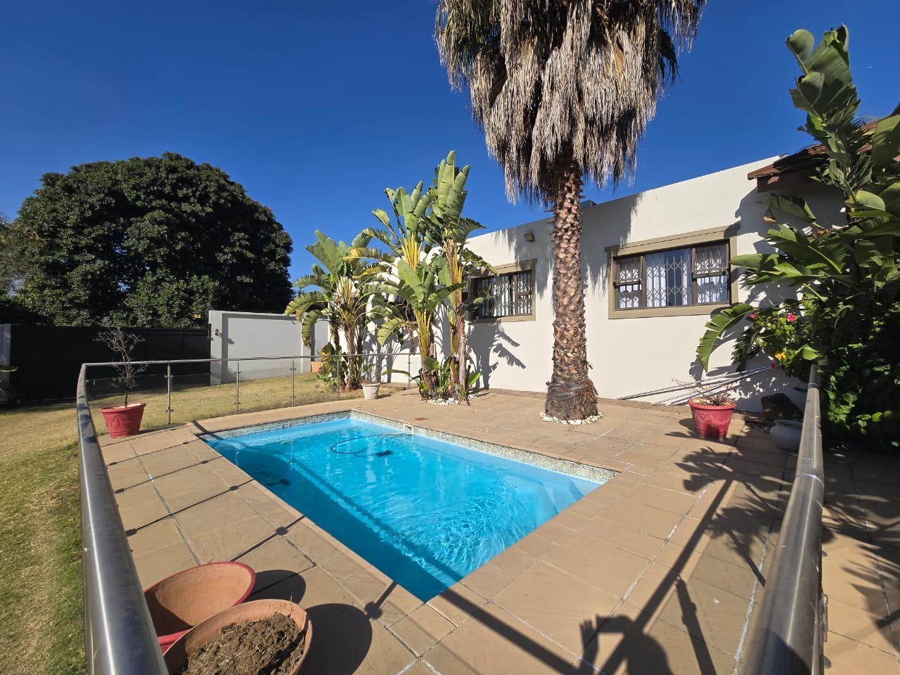 House for rent in Lyndhurst, Johannesburg, 1007 m²