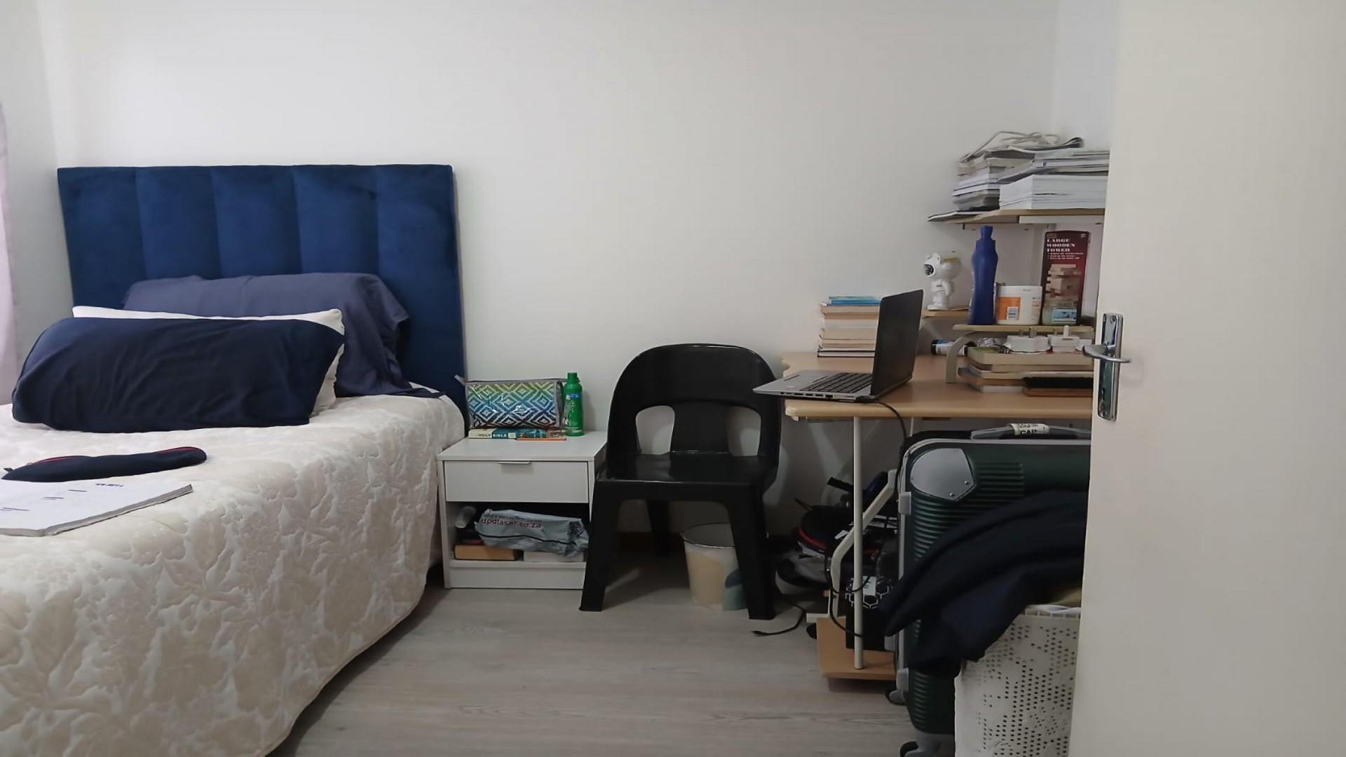3-Bedroom Townhouse for Sale - Distressed Property Opportunity!
