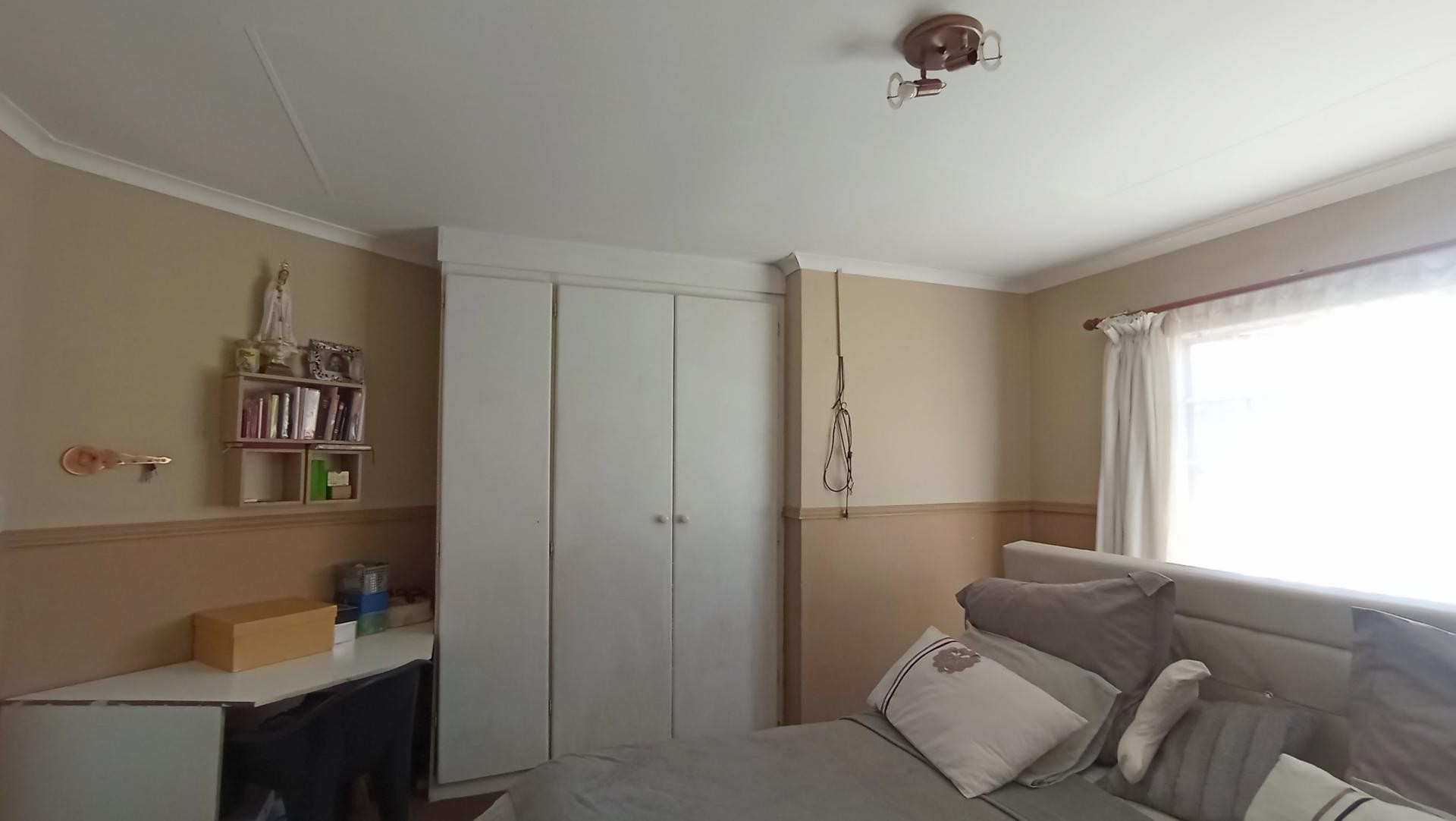 Freehold Residence in Highveld [MR622670]