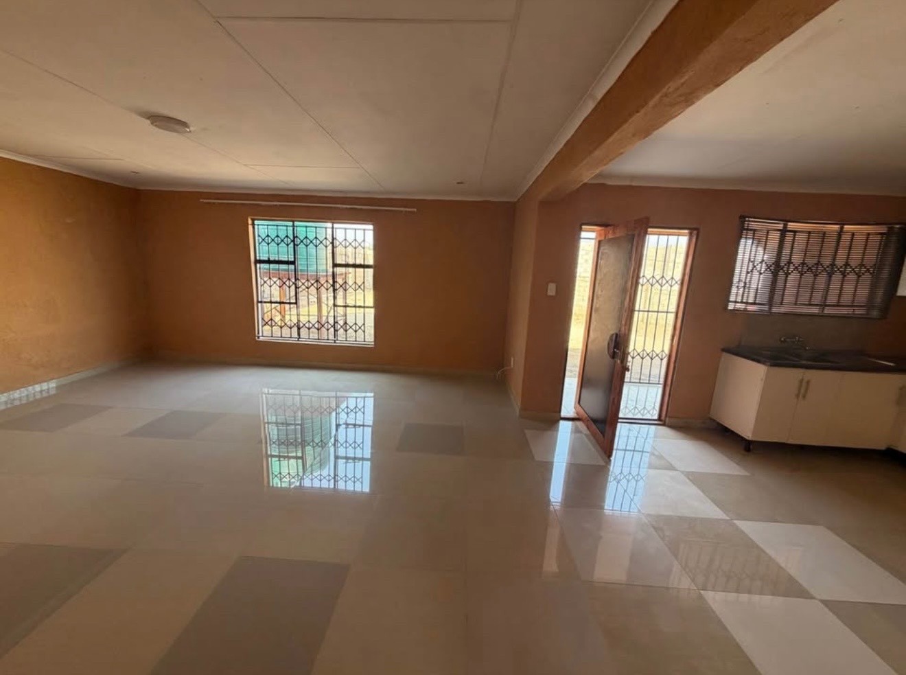 2 Bedrooms To Rent in Karino, Nelspruit