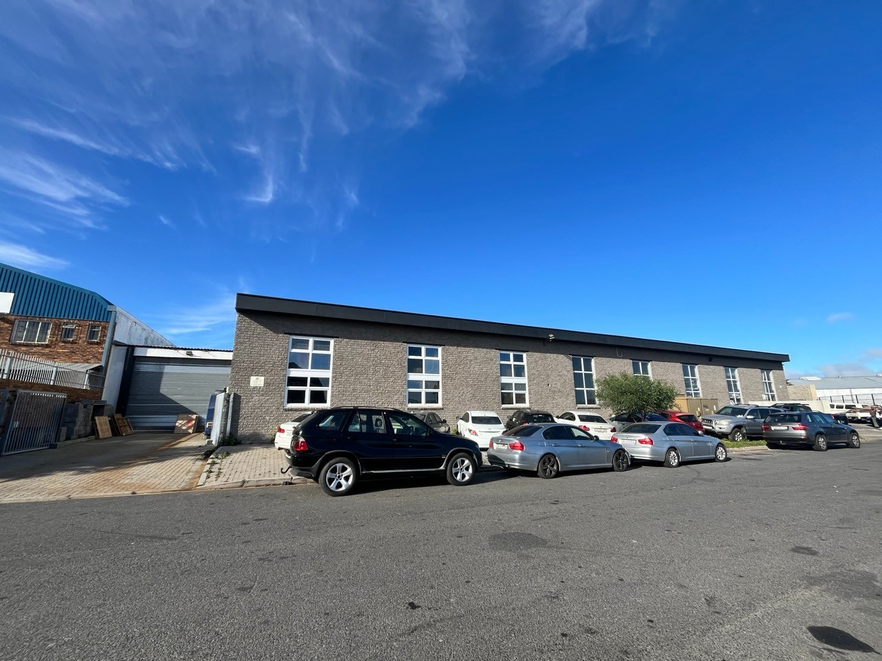 Industrial Property For Sale in Killarney Gardens, Milnerton