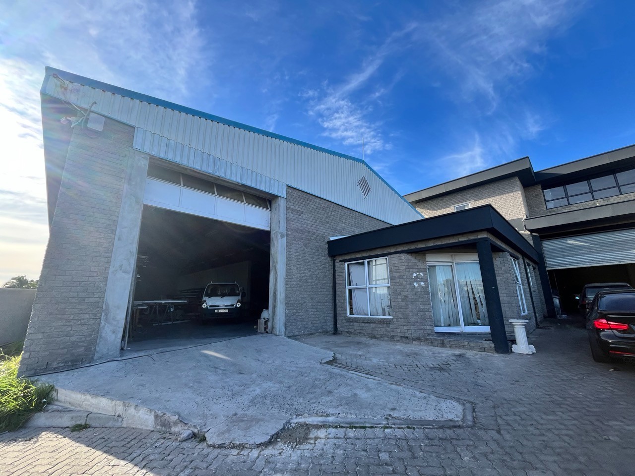 Industrial Property For Sale in Killarney Gardens, Milnerton