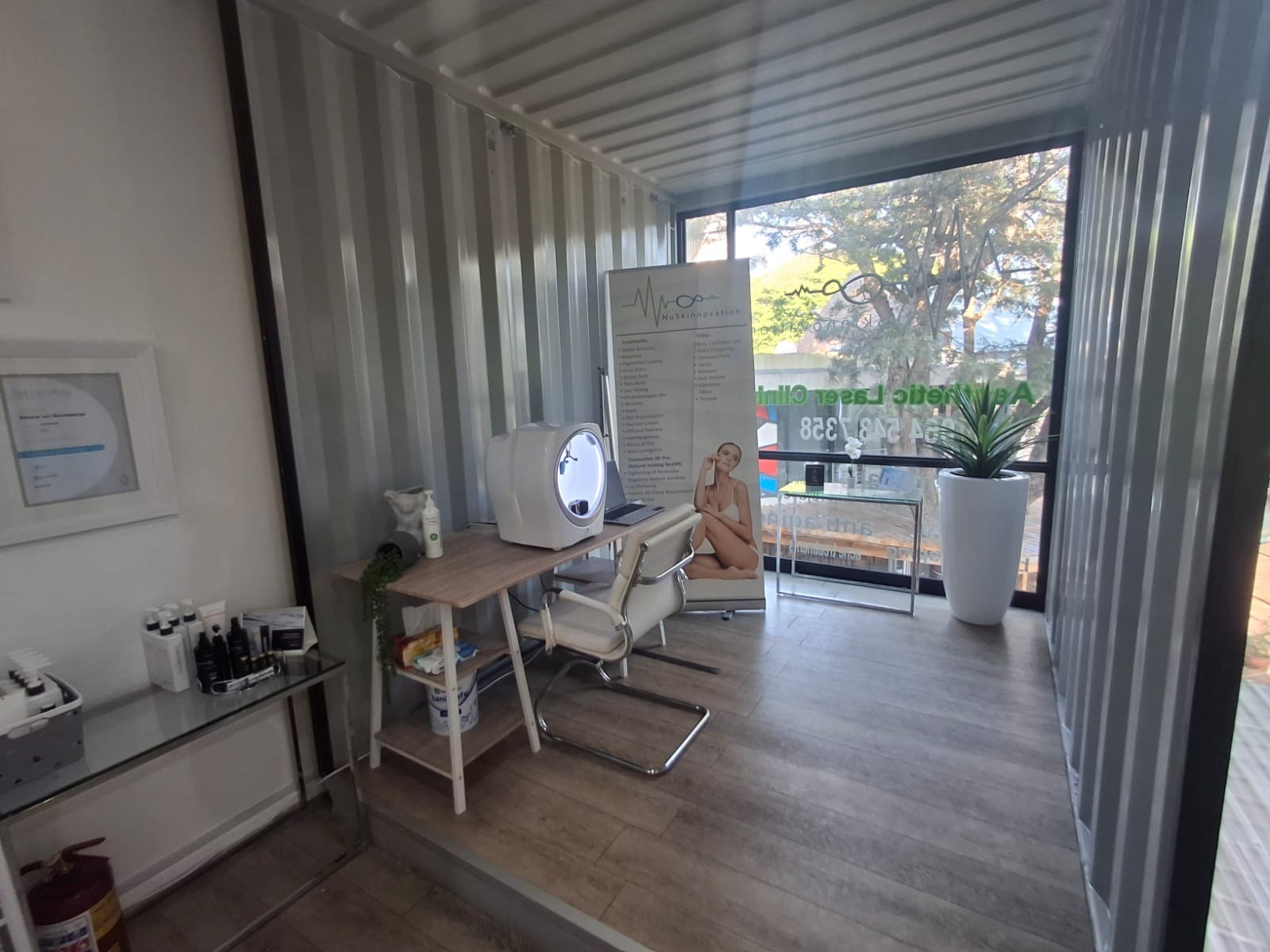 Modern renovated space in popular complex