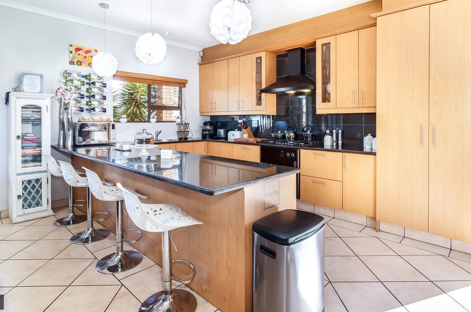 3 Bedroom House To Rent in The Crest, Durbanville
