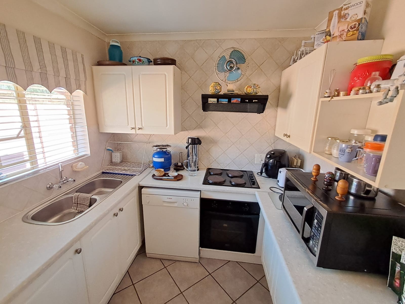 2 Bedroom Townhouse For Sale in Rooihuiskraal North Centurion Gauteng