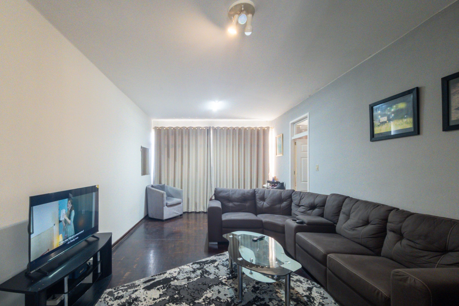 Top Floor 1.5 bed Income-Generating Coastal Lock-Up-And-Go Unit
