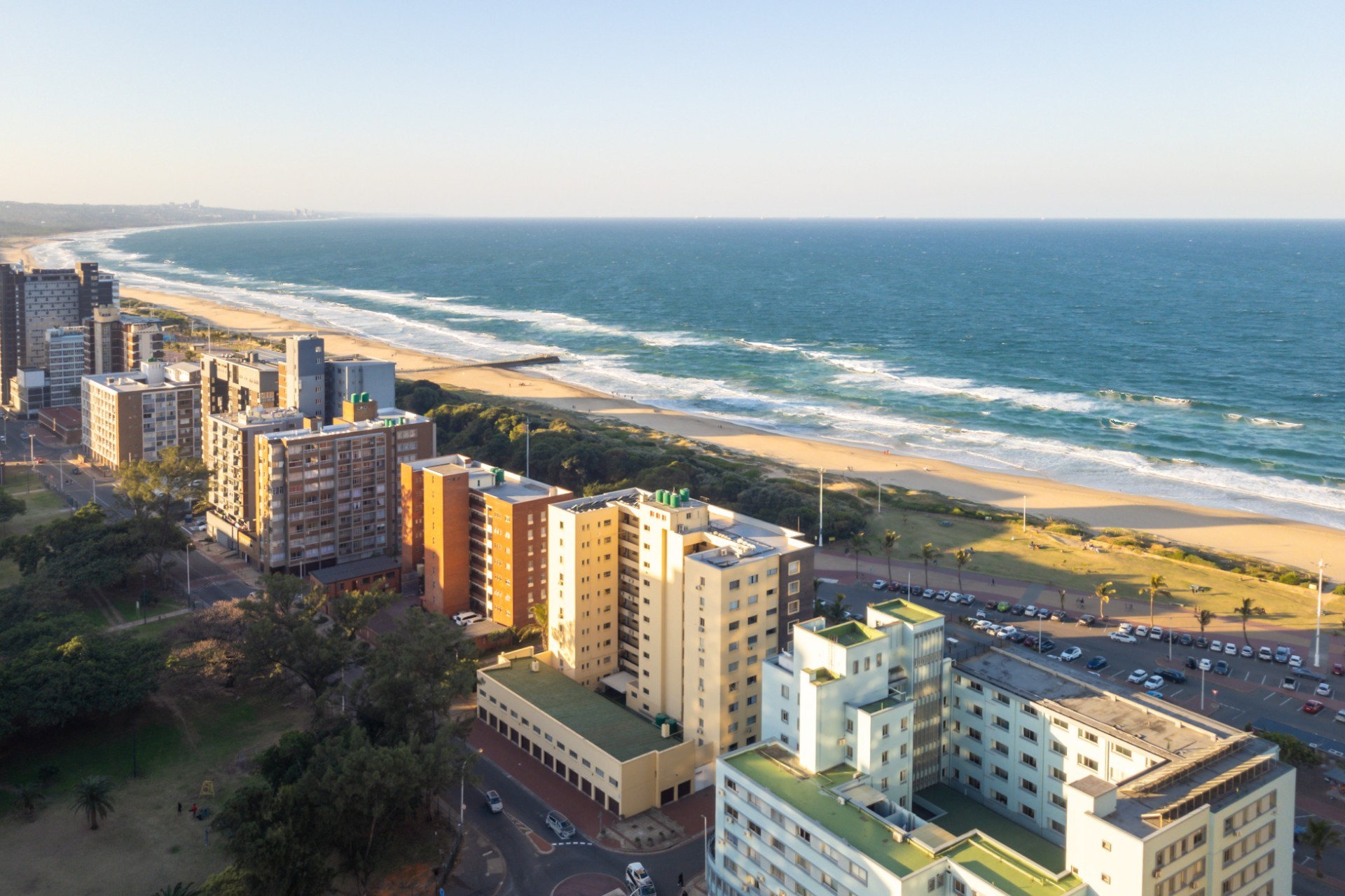 Top Floor 1.5 bed Income-Generating Coastal Lock-Up-And-Go Unit