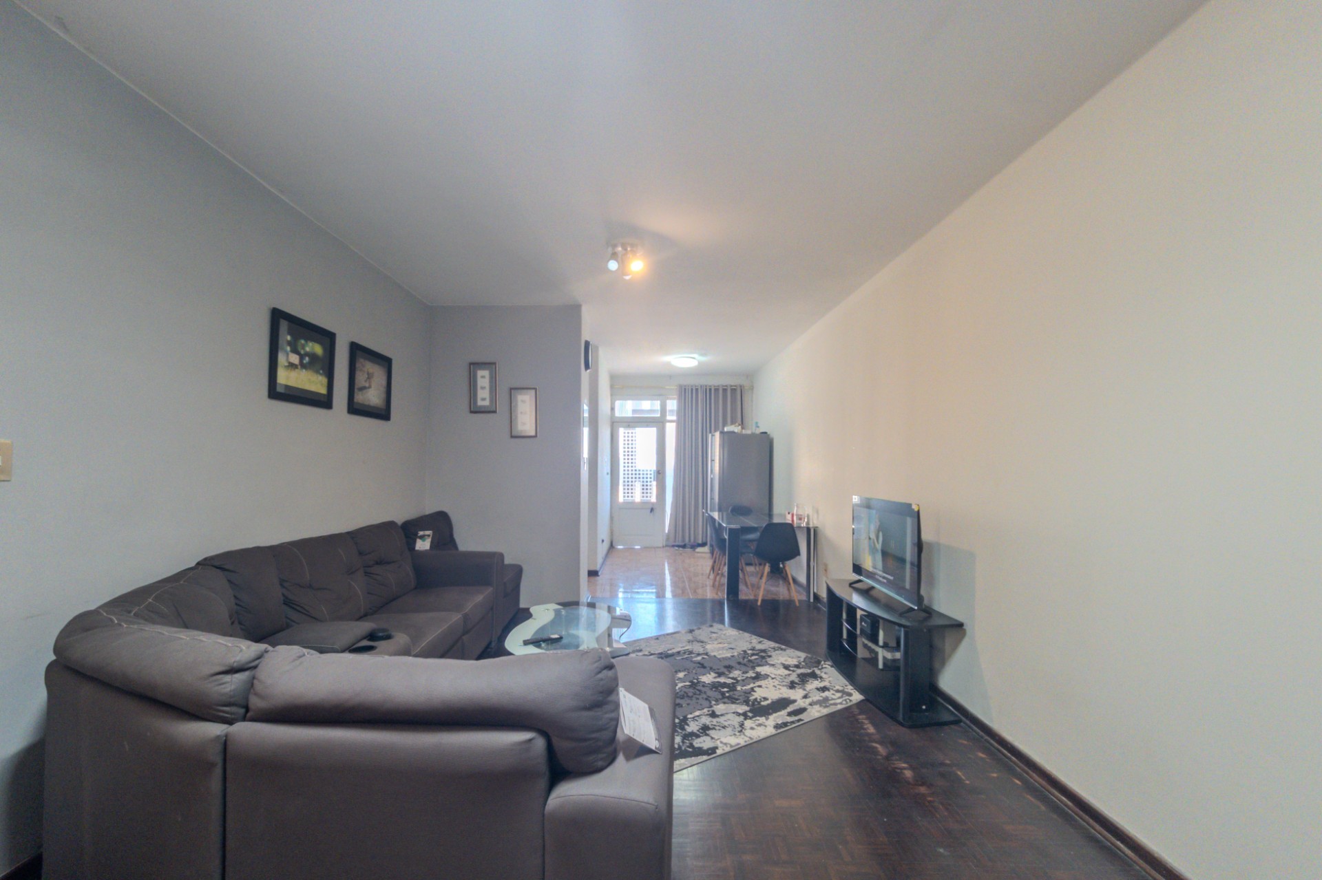 Apartment for sale in North Beach, Durban, KwaZulu Natal, 76 m²