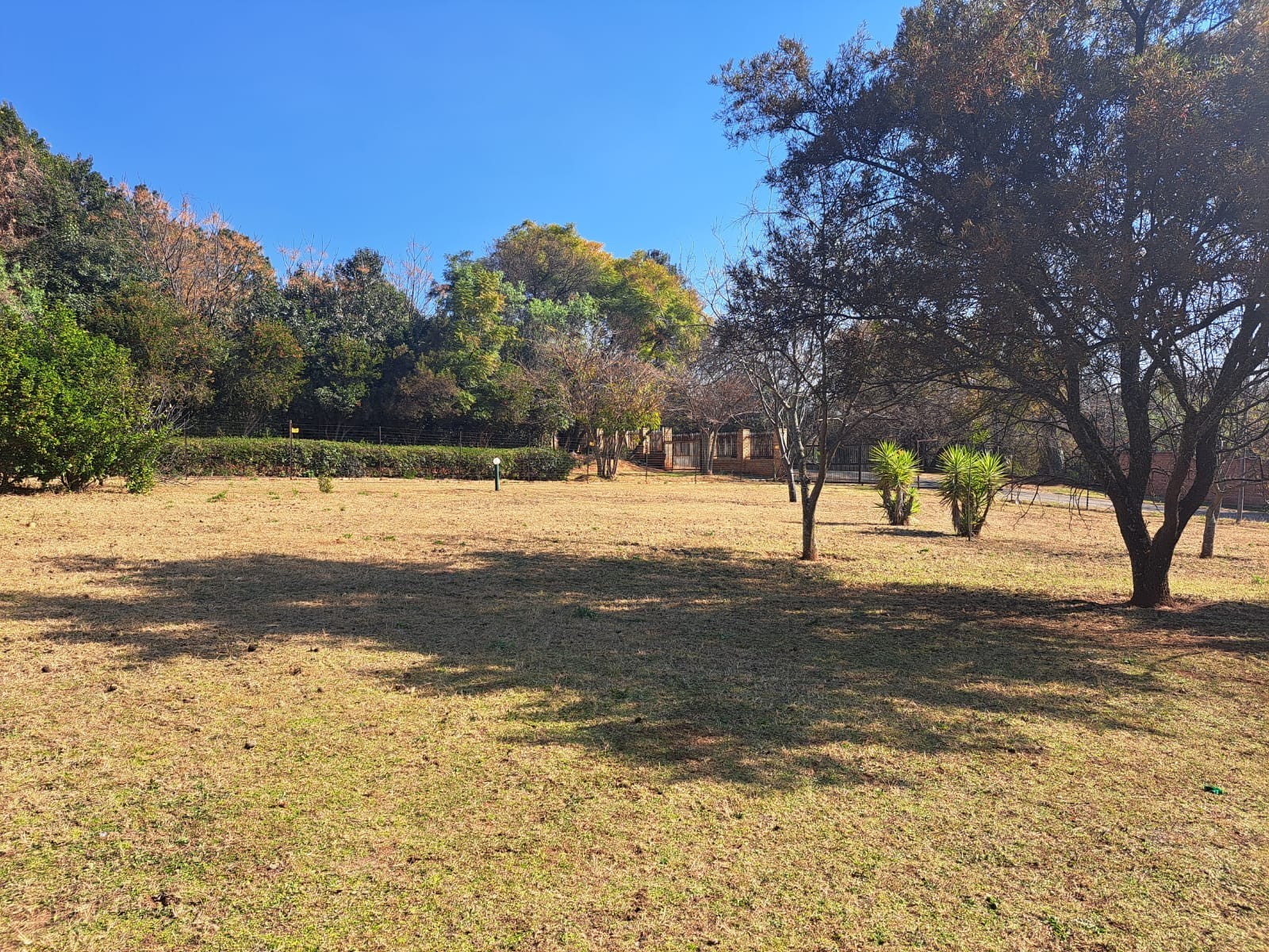 🐴 Enjoy Peaceful Country Living - Pet-Friendly 2-Bedroom House Near Cradlestone Mall