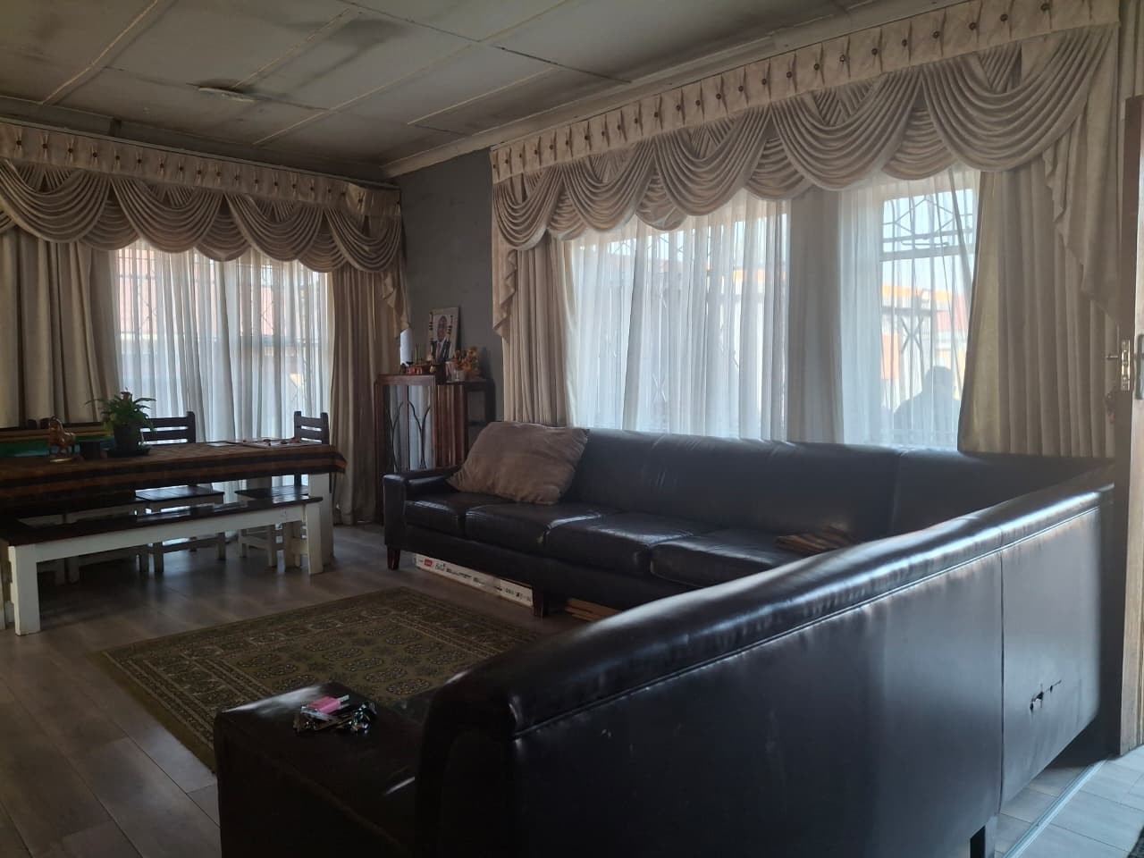 4 Bedroom House For Sale in Roseacre Johannesburg Gauteng