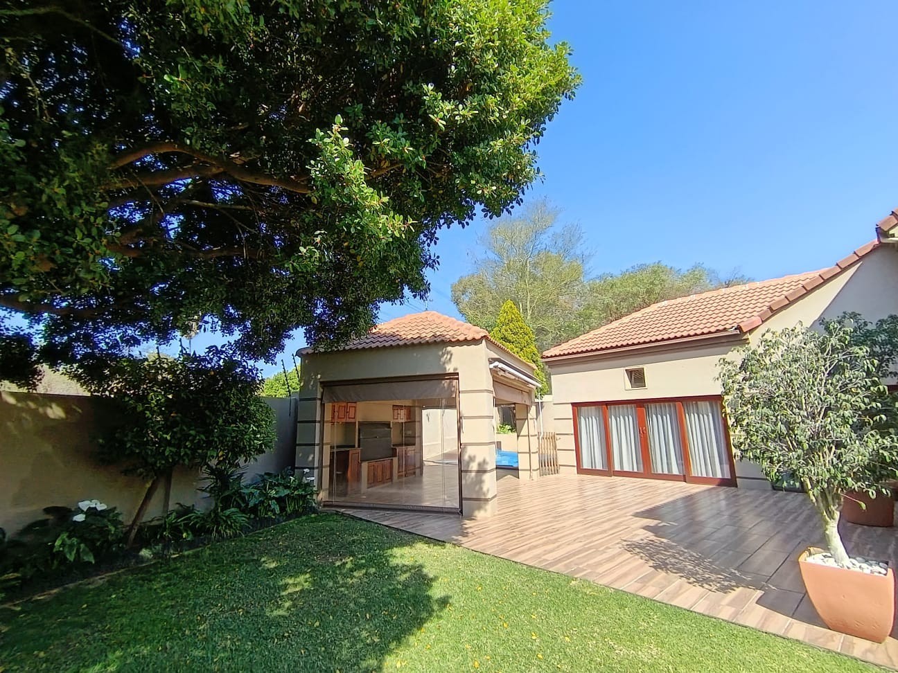 House For Sale in Lonehill, Sandton
