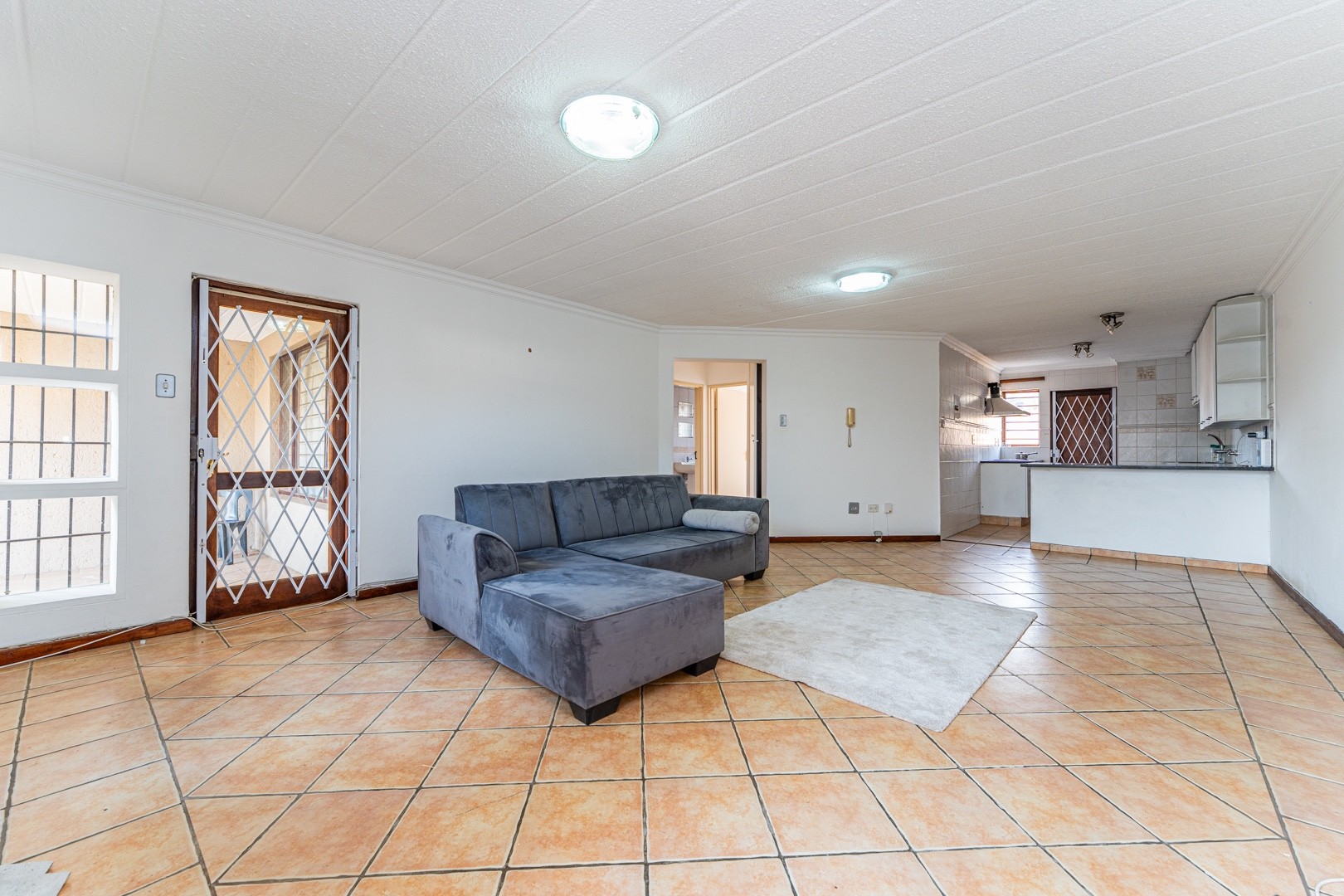 2 Bedroom Ground Floor Apartment For Sale in Morningside, Sandton