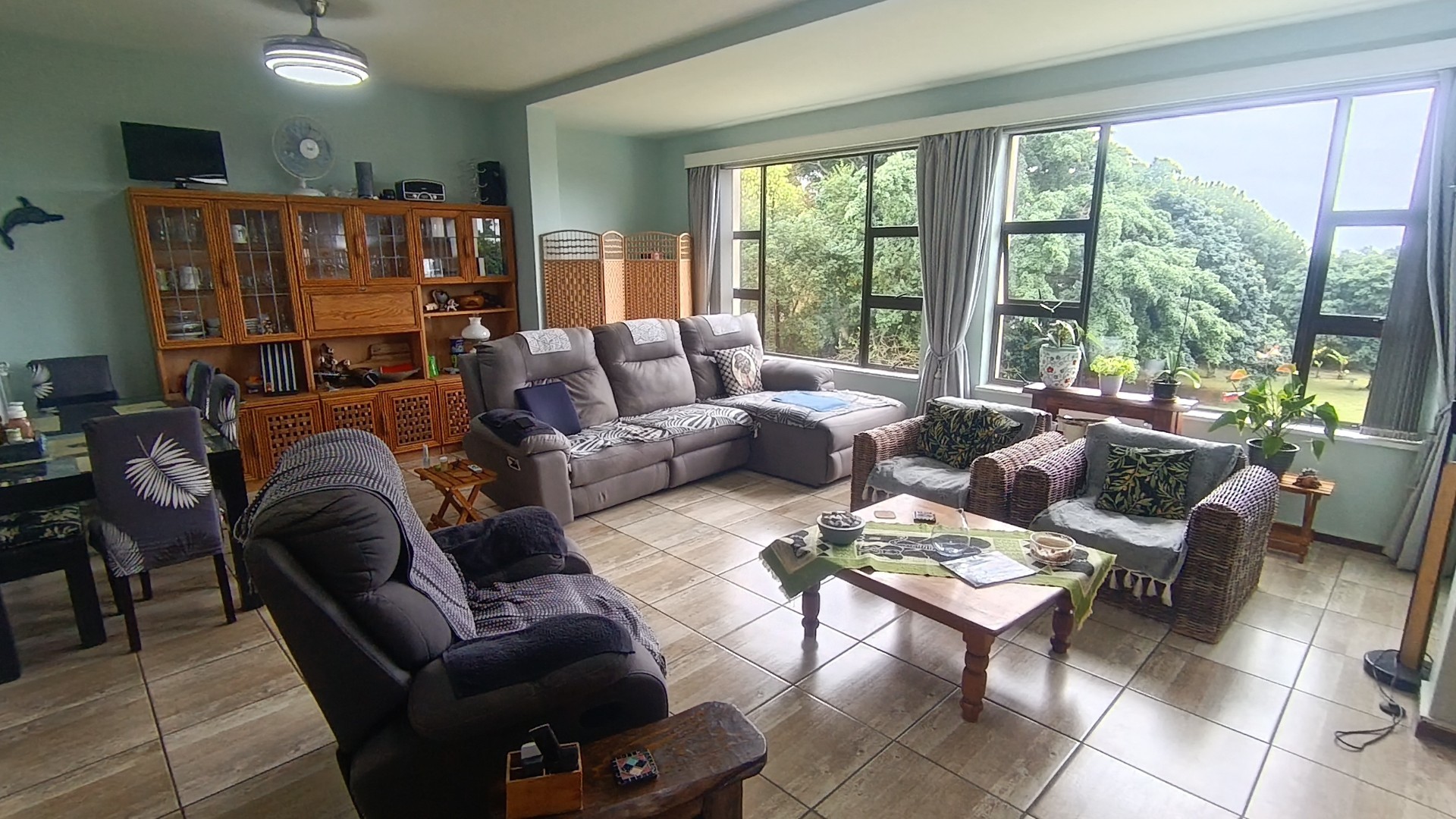 Charming Apartment For Sale in Margate, KwaZulu Natal