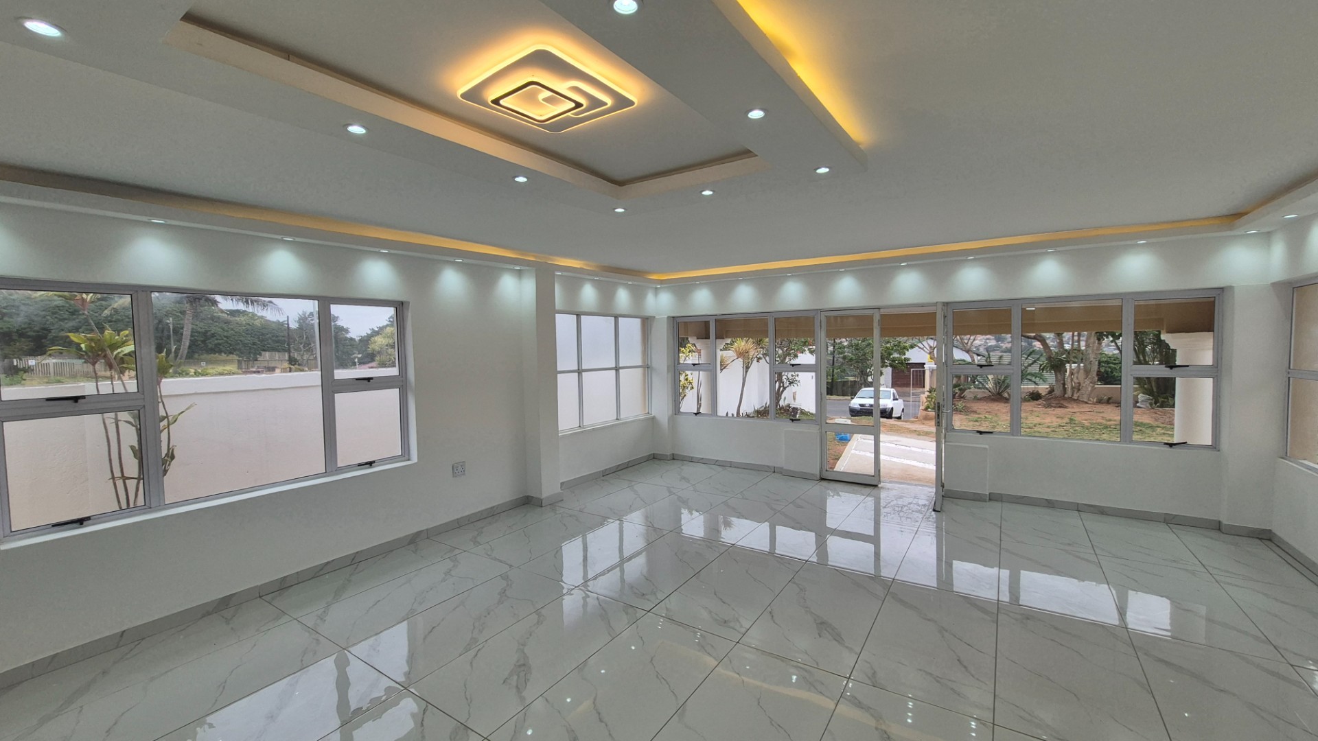 MARINE DRIVE - Modern house for sale, Bluff, Durban, KwaZulu Natal