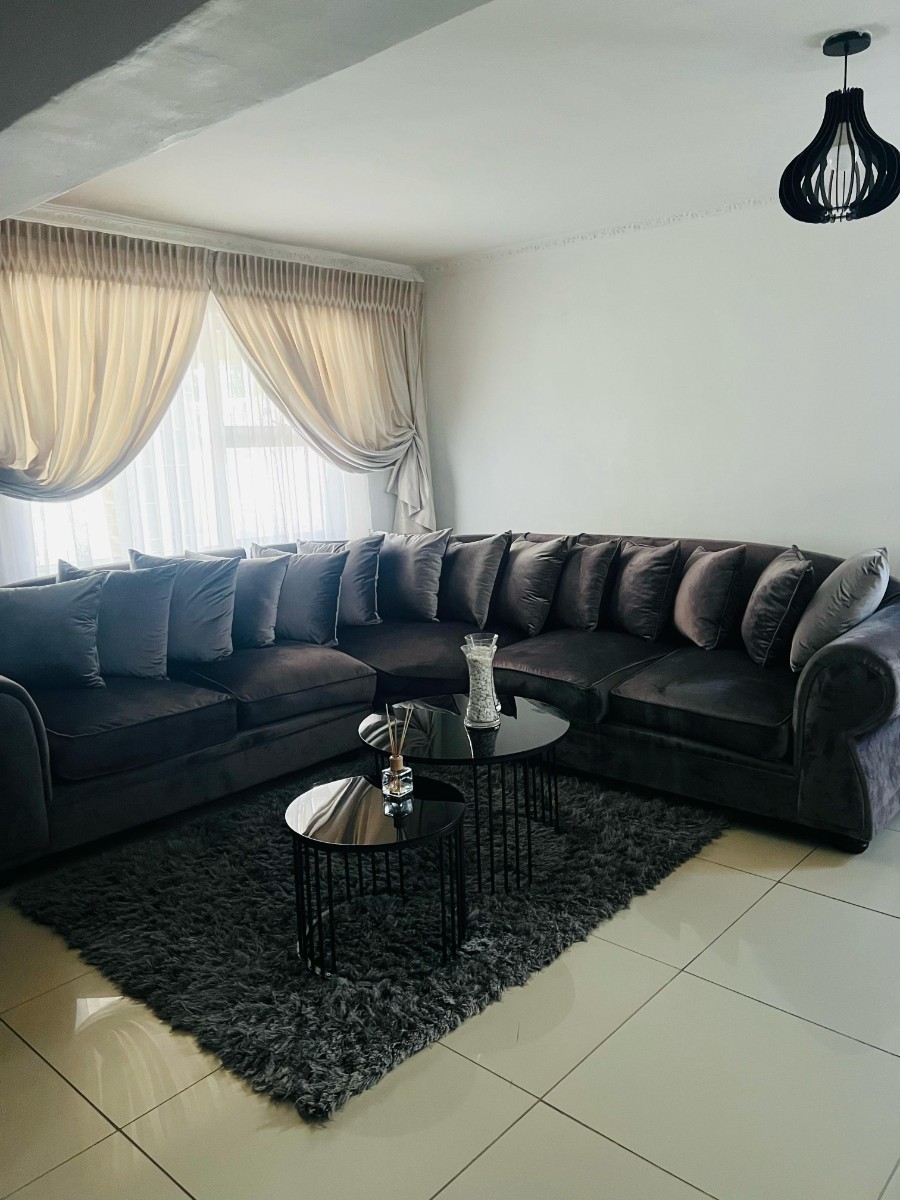 2 Bedroom Cottage Fully furnished For Rental in Cyrildene,