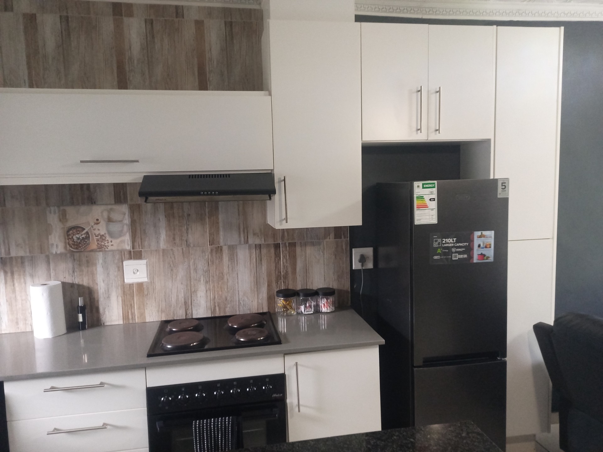 Elegant Fully Furnished 2-Bedroom Apartment with Private Garden