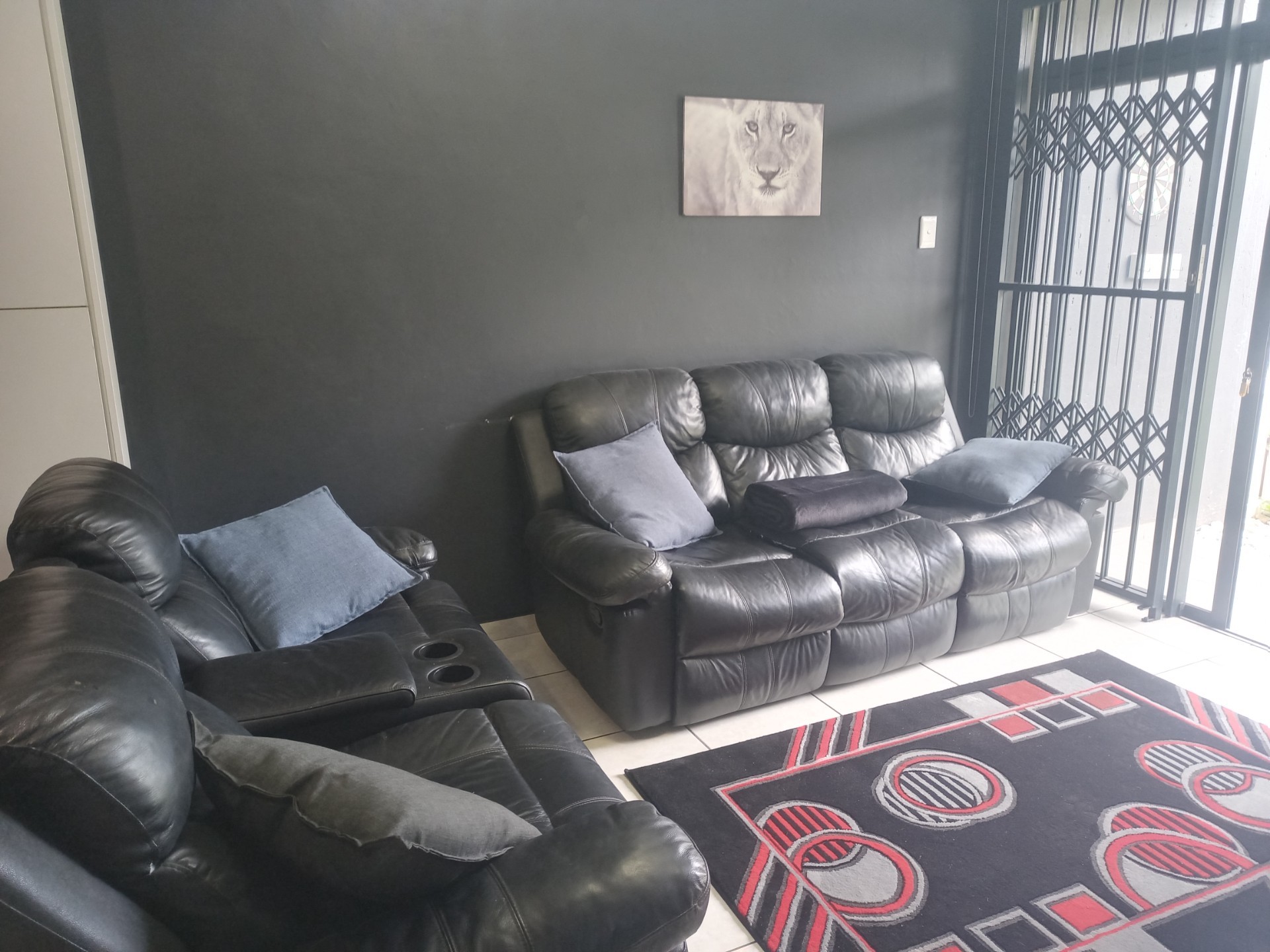 Elegant Fully Furnished 2-Bedroom Apartment with Private Garden
