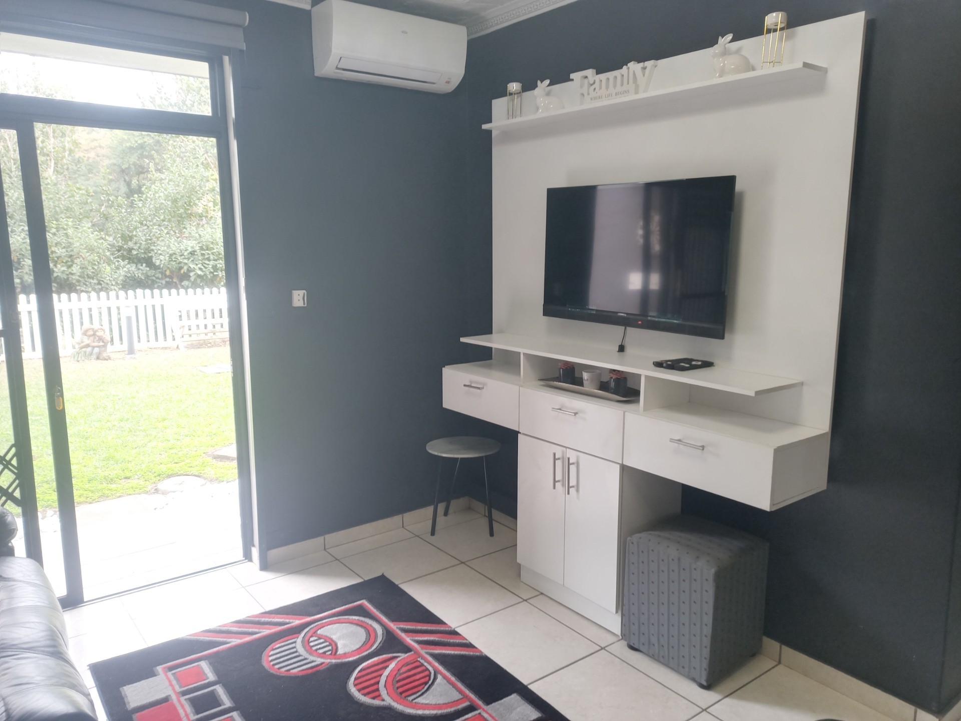 Elegant Fully Furnished 2-Bedroom Apartment with Private Garden