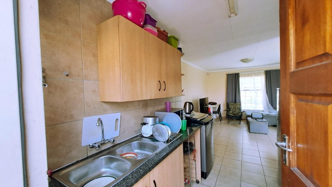 3 Bedroom House For Sale in Thatch Hill Estate,Centurion