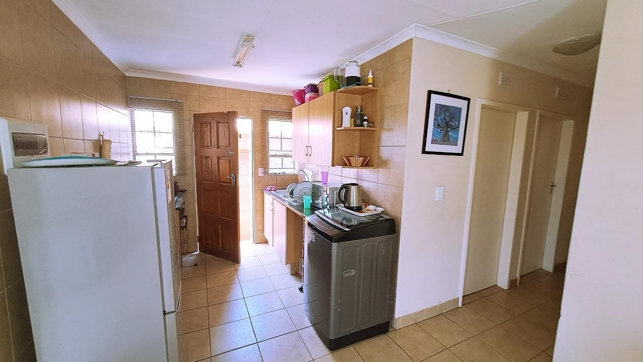 3 Bedroom House For Sale in Thatch Hill Estate,Centurion