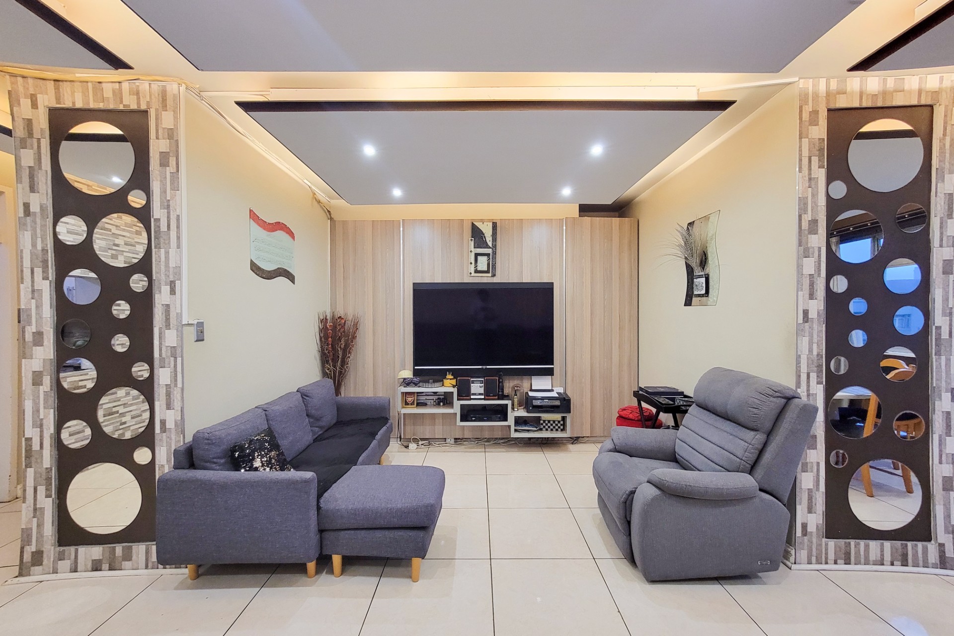 Spacious 118m² Oceanfront Living in Prime North Beach