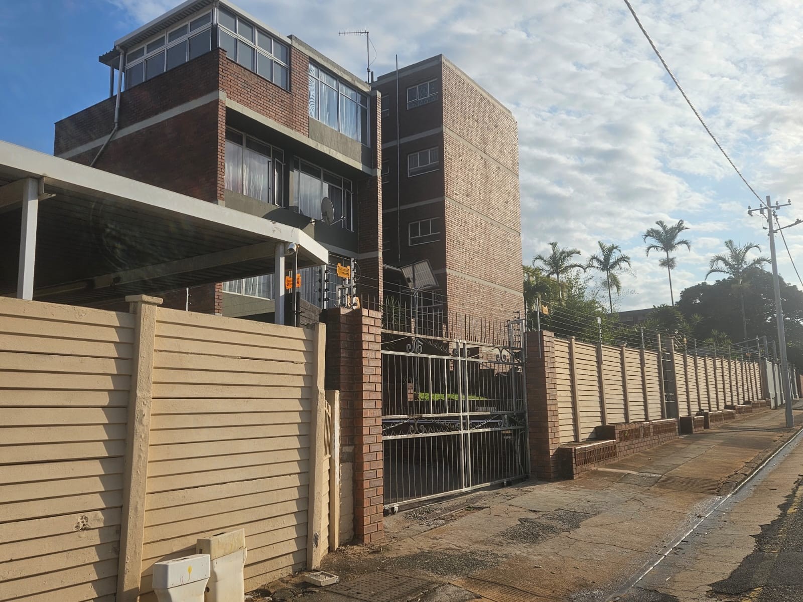 Apartment To Rent in Essenwood Durban KwaZulu Natal