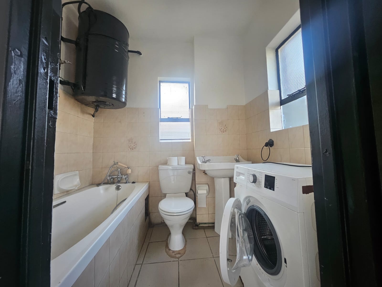 Apartment To Rent in Essenwood Durban KwaZulu Natal