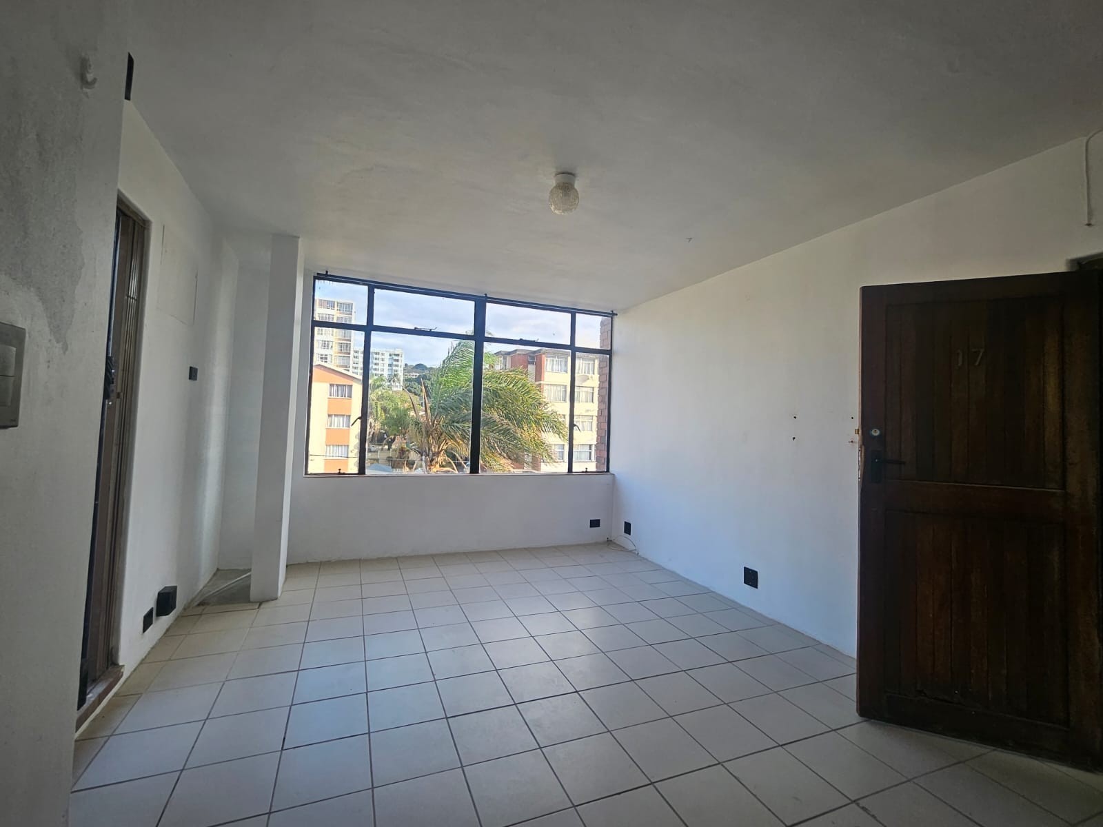 Apartment To Rent in Essenwood Durban KwaZulu Natal