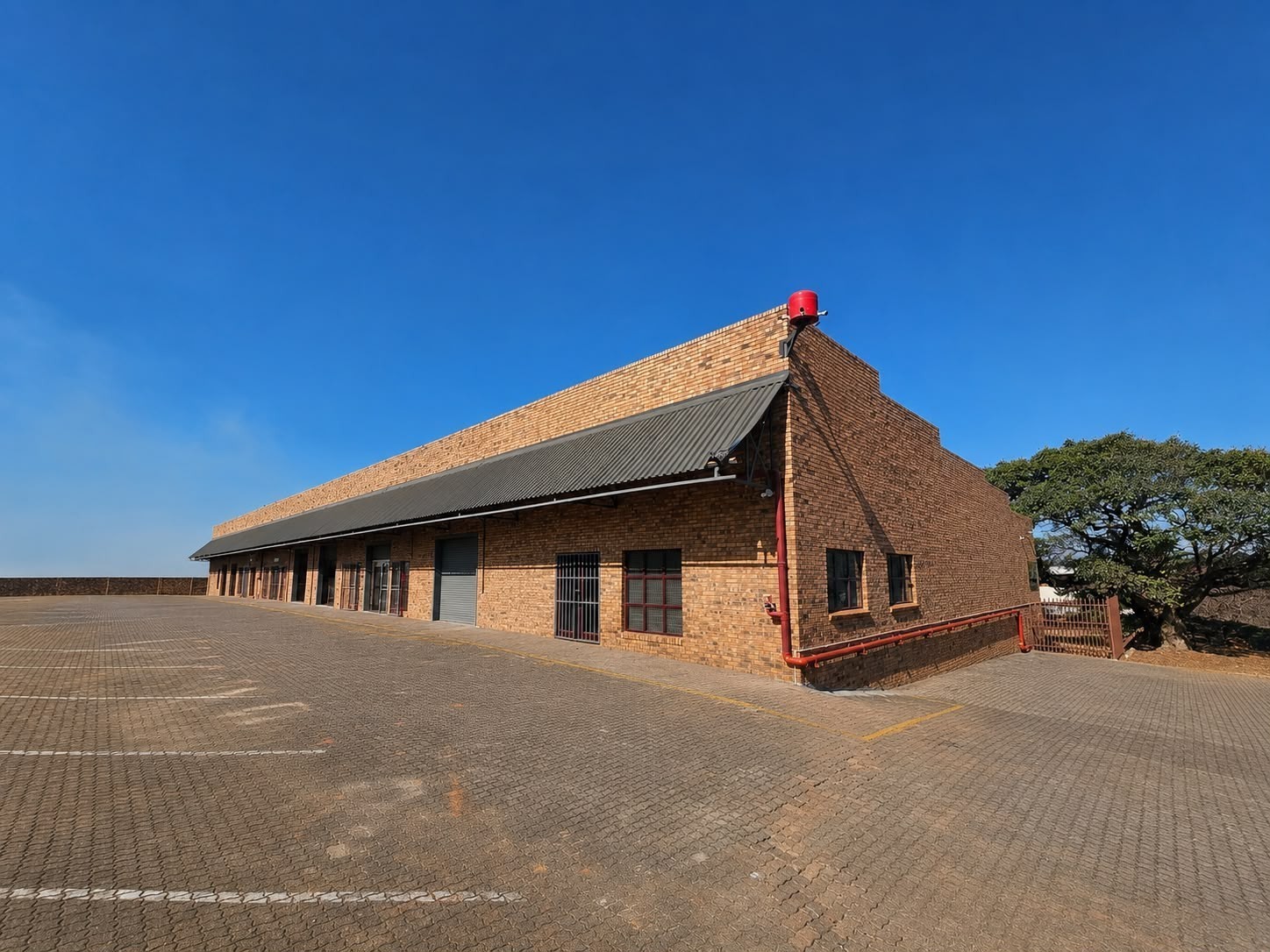 Commercial Property For Sale in White River Central White River