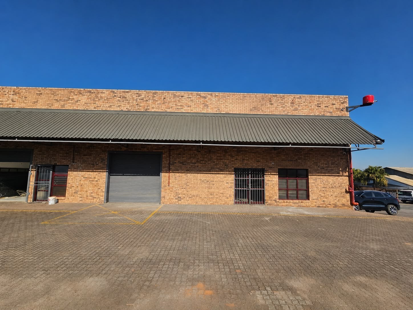 Commercial Property For Sale in White River Central White River