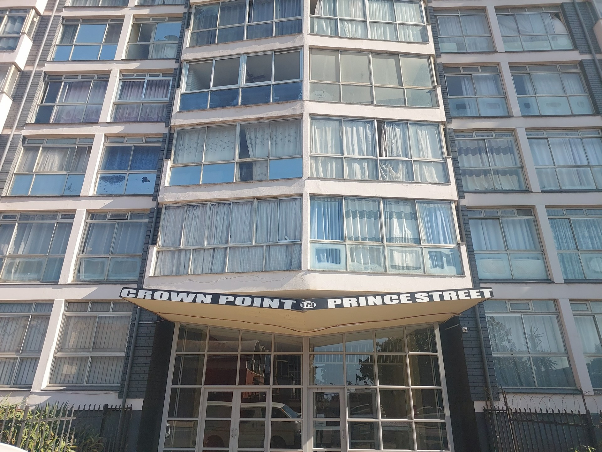 3 Bedroom Apartment In A Share Block