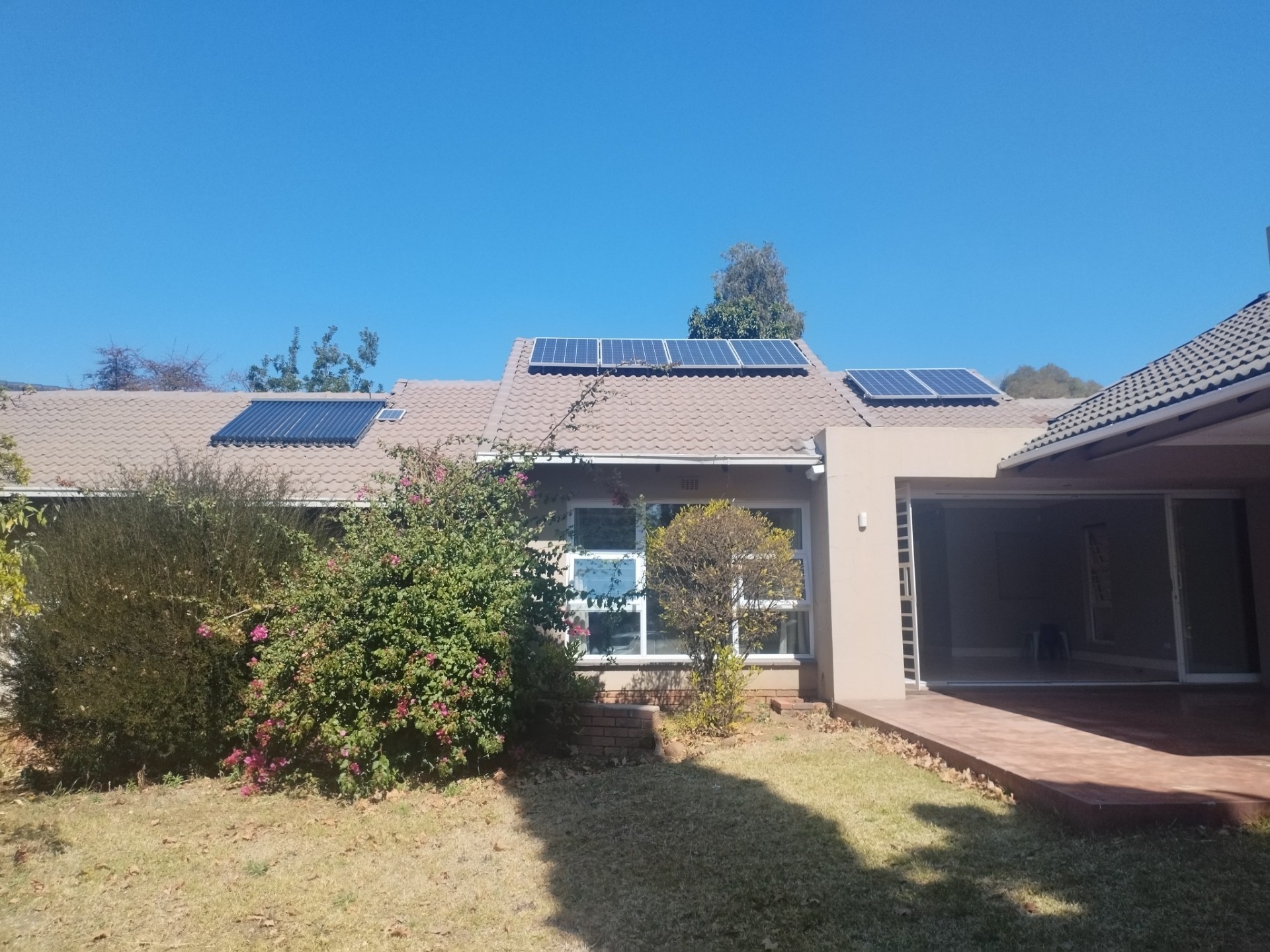 House for sale in Ferndale, Randburg, 1854 m²
