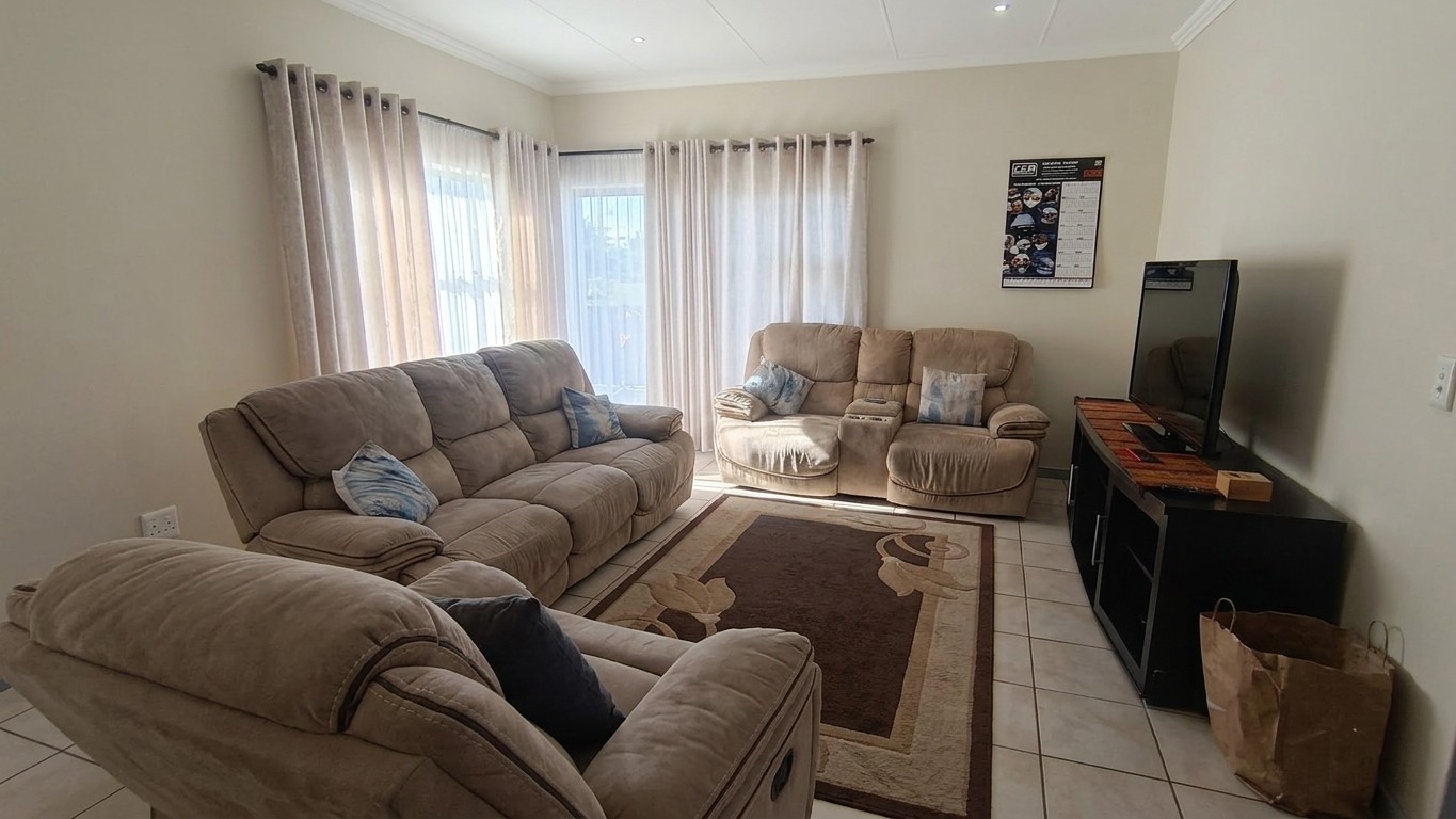 Perfect Young Family Apartment For Sale, Shelly Beach, KZN