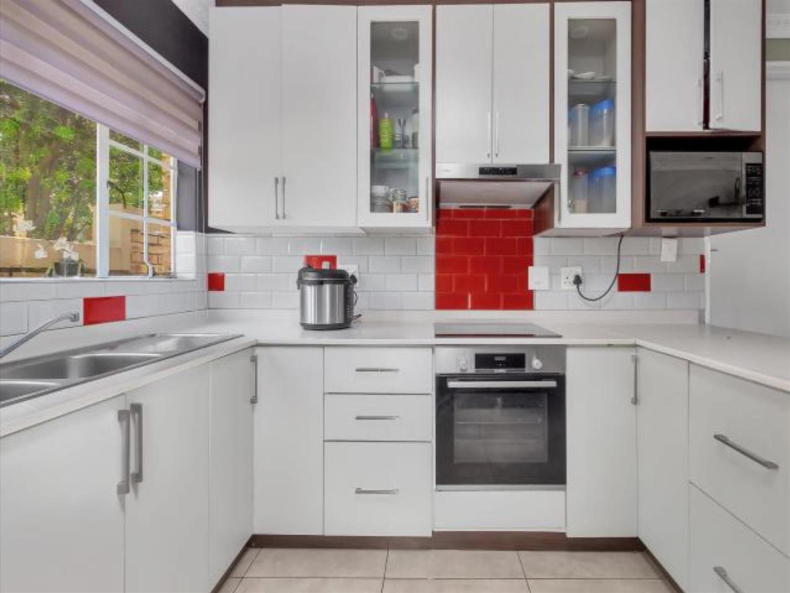 Townhouse For Sale in Sundowner, Randburg