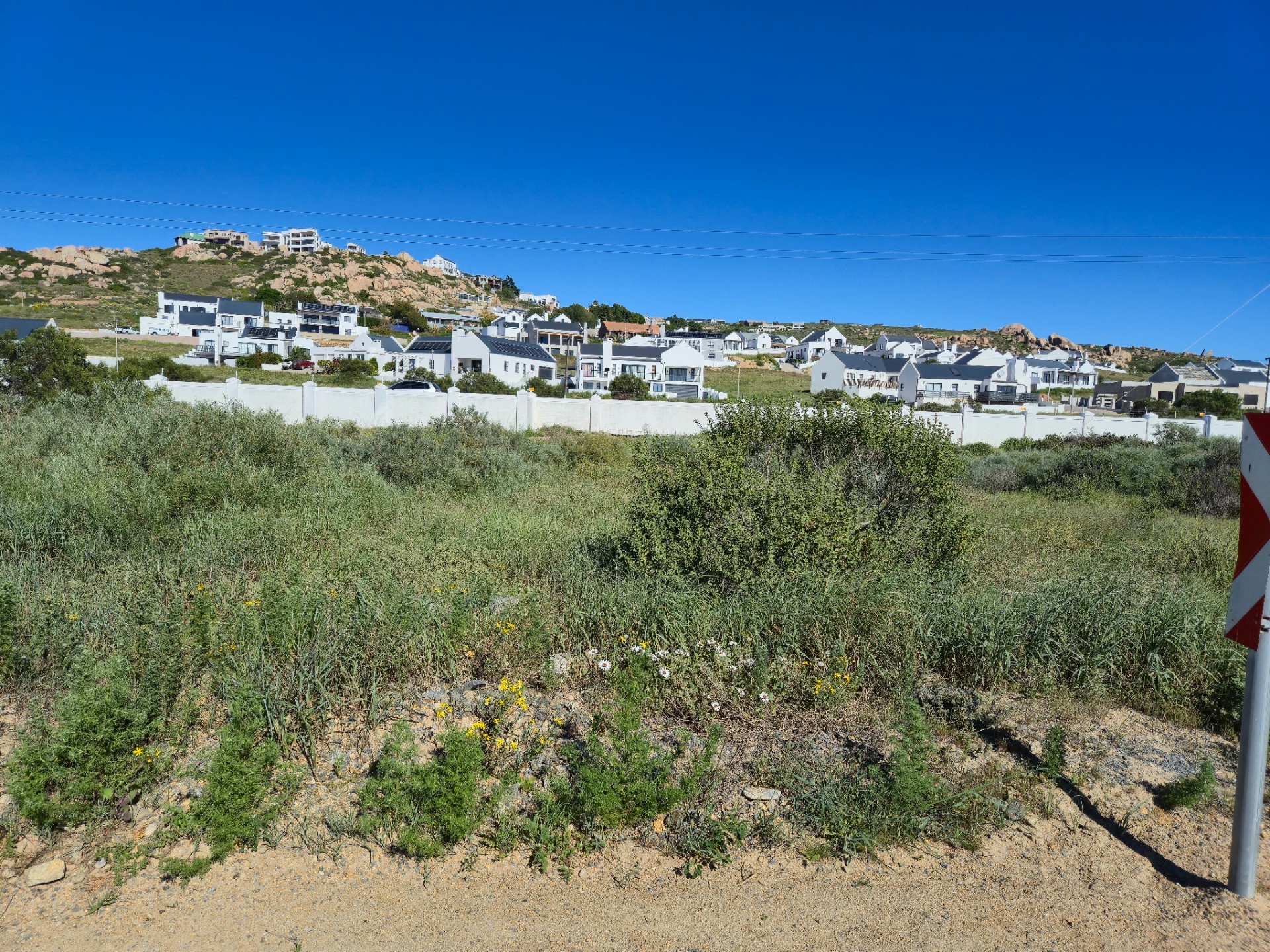 Beach estate vacant stand