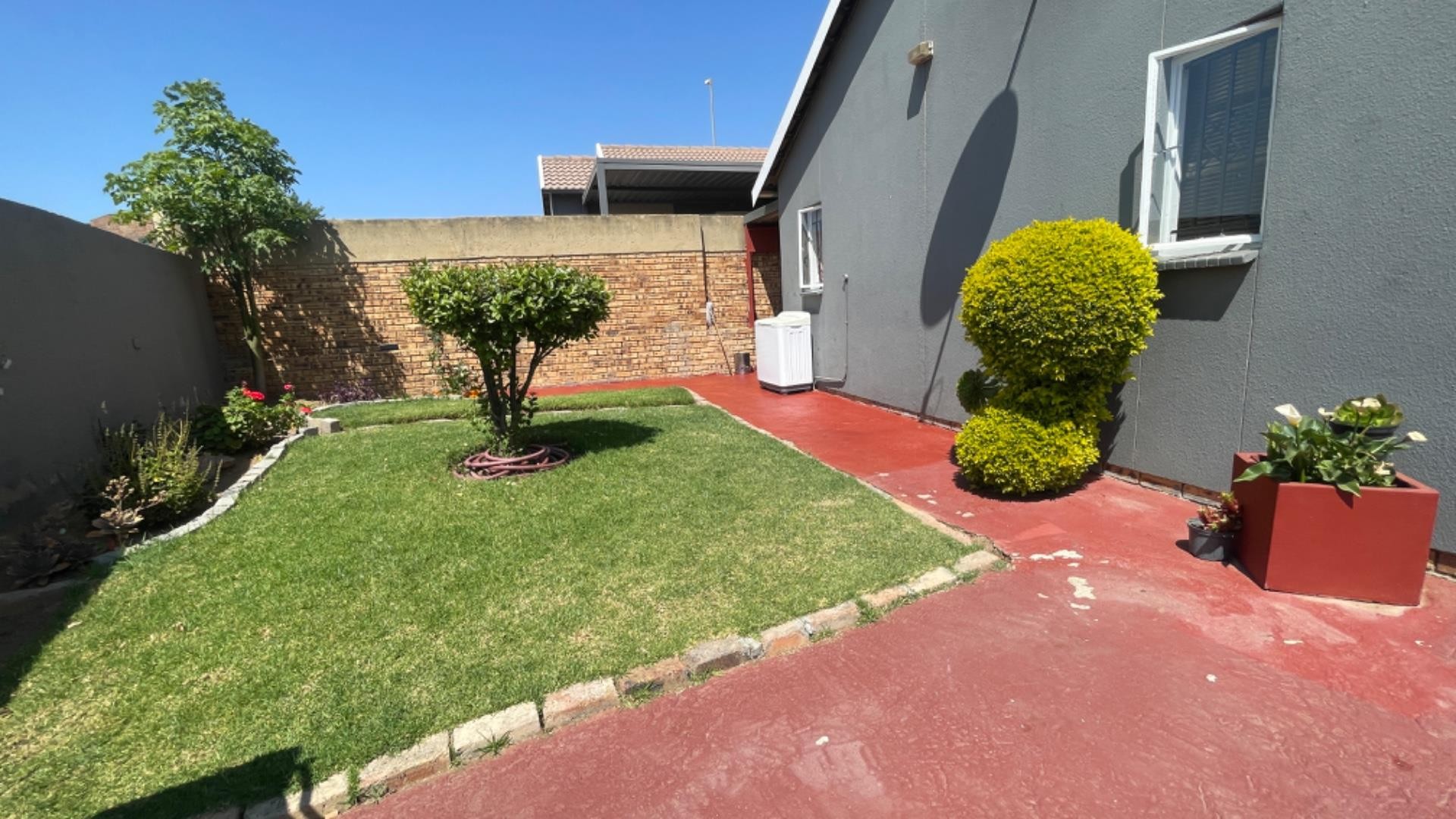 House For Sale in Cosmo City, Roodepoort