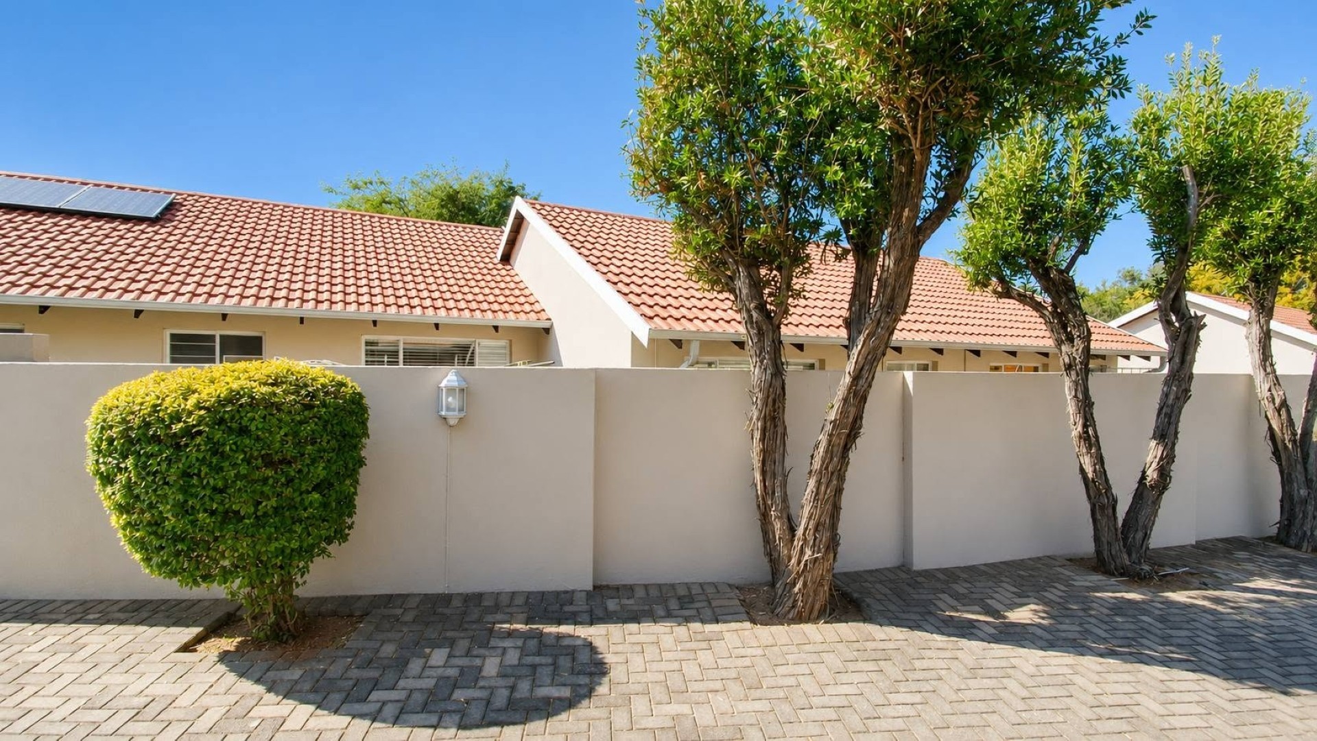 Cluster For Sale in Northwold, Randburg