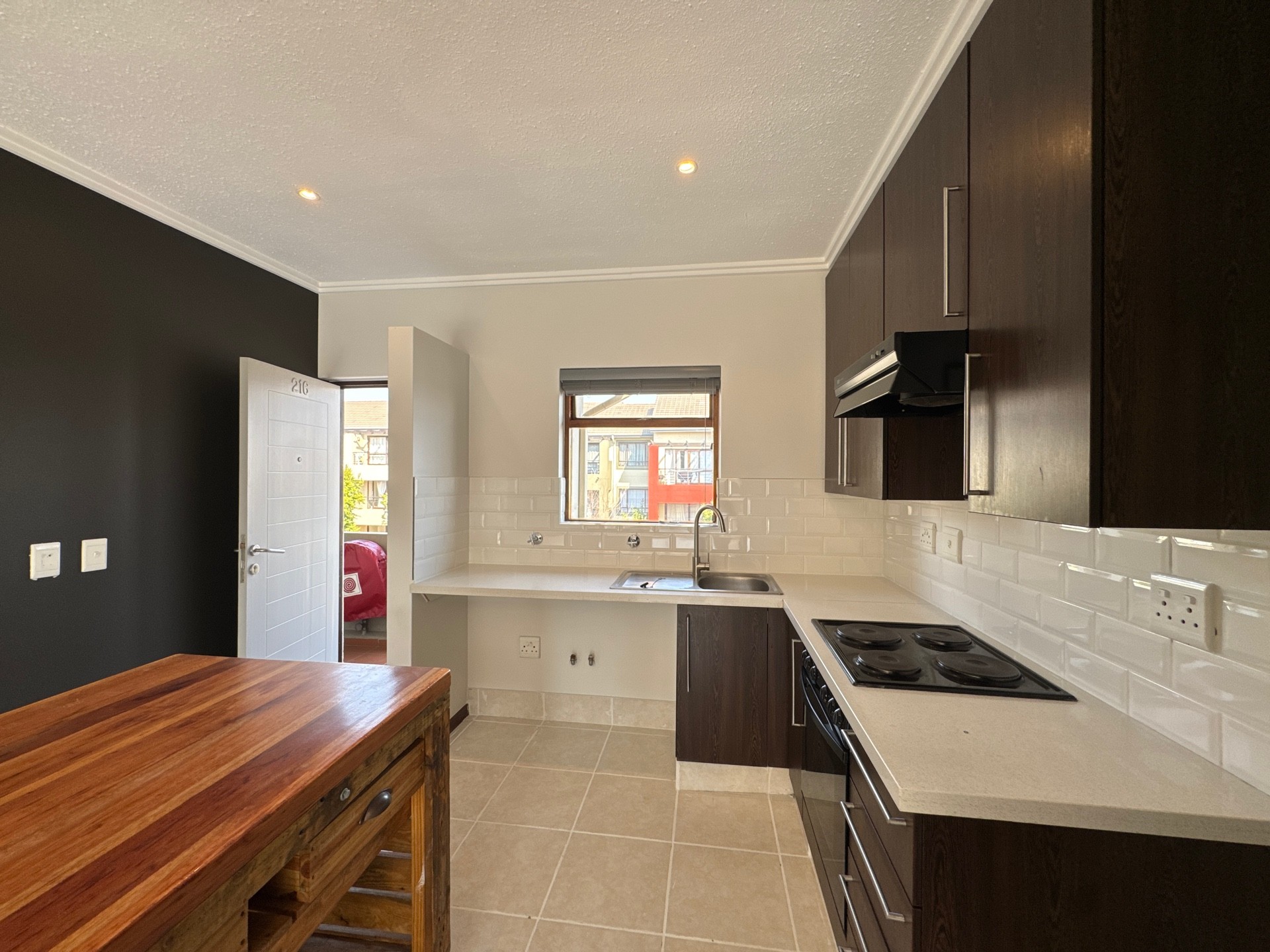 Apartment To Rent in Lonehill, Sandton