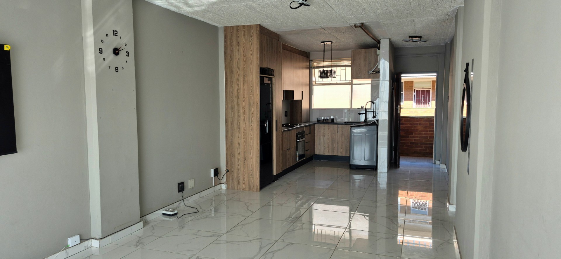 Newly Renovated 2 Bedroom Apartment to Rent at Chambord Apartments, La Montagne, Pretoria