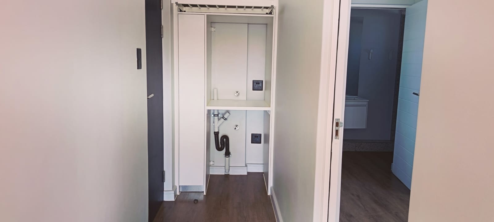 Stunning 1 bedroom Apartment in Newinbosch.