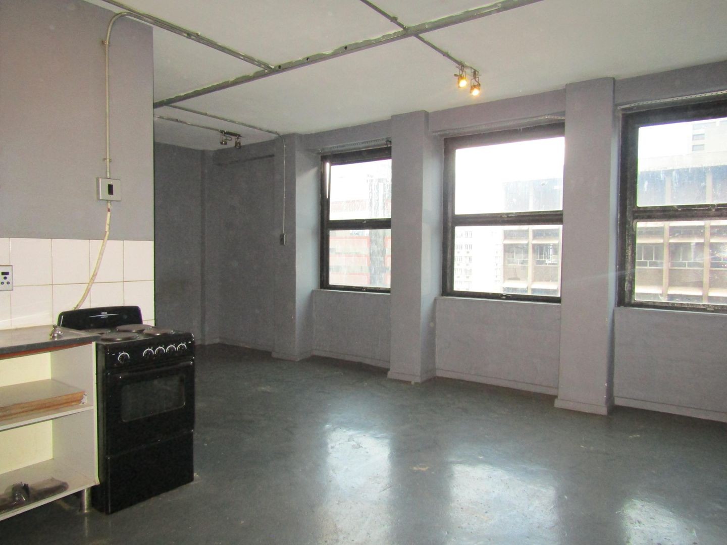 Apartment For Sale in Johannesburg Central, Johannesburg
