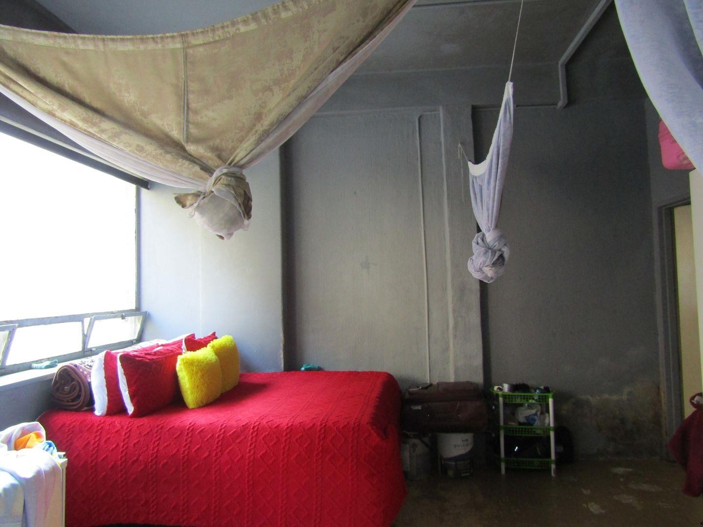 Apartment For Sale in Johannesburg Central, Johannesburg