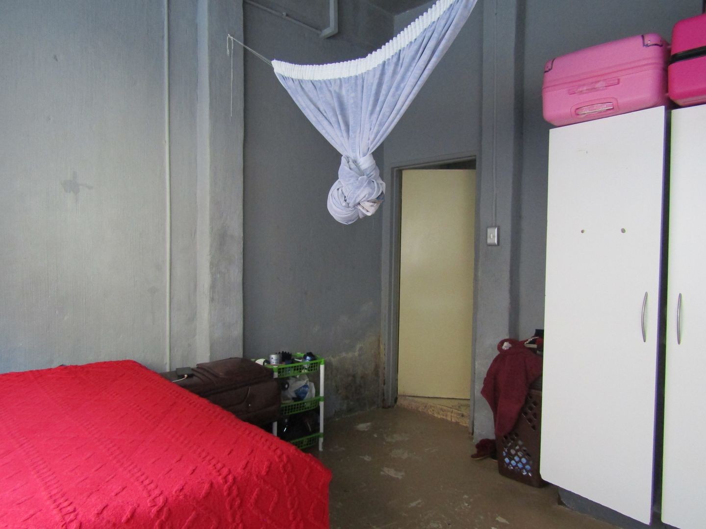 Apartment For Sale in Johannesburg Central, Johannesburg