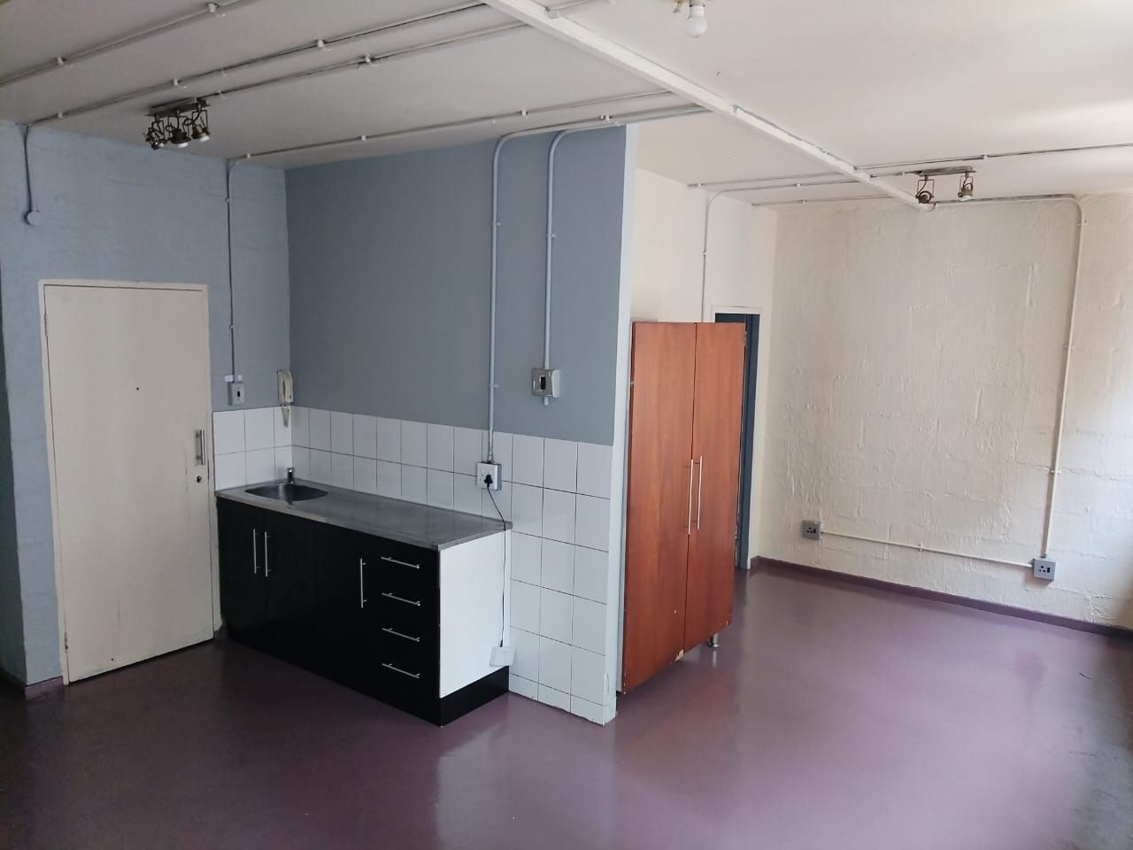 Apartment For Sale in Johannesburg Central, Johannesburg