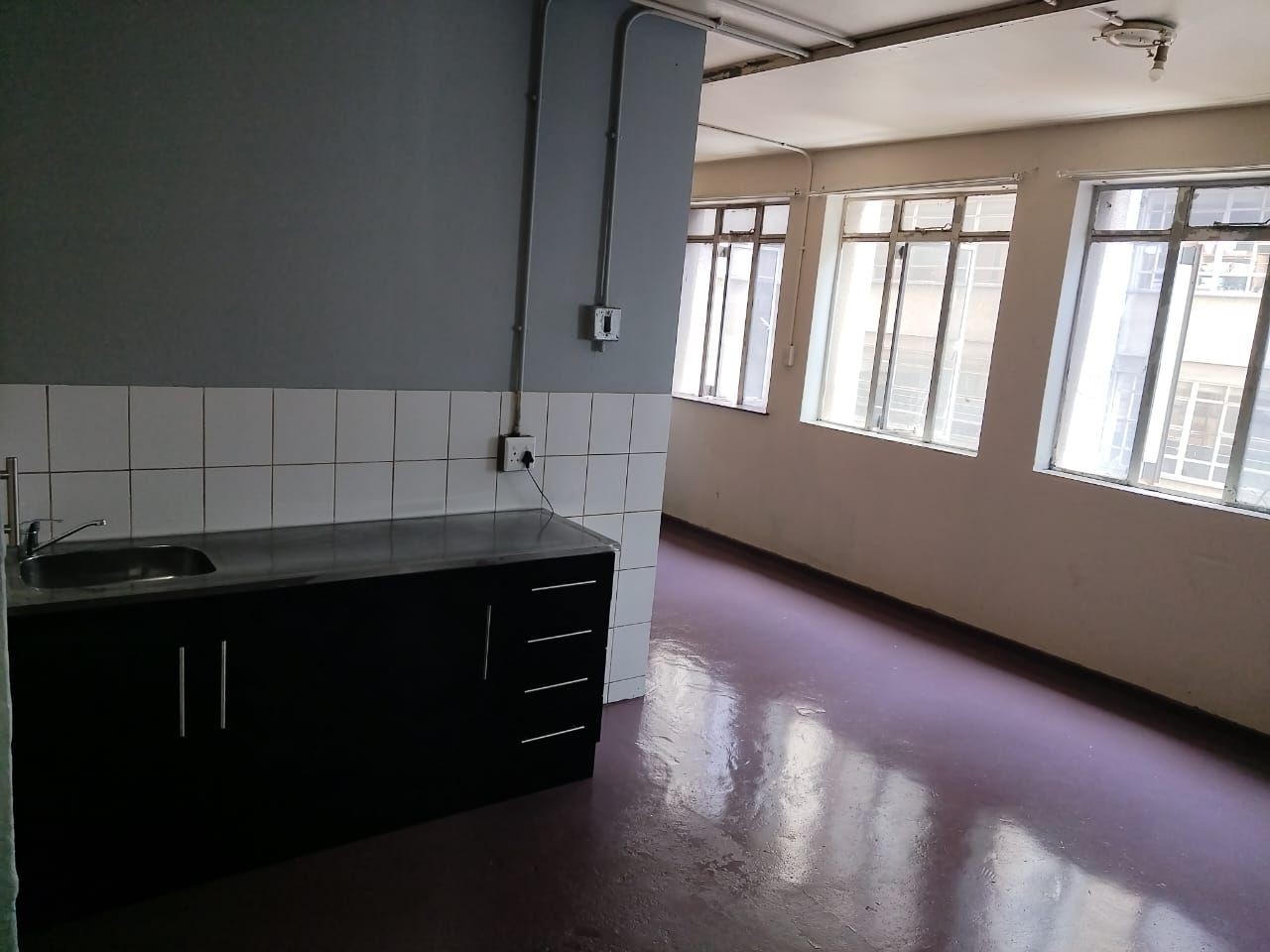 Apartment For Sale in Johannesburg Central, Johannesburg
