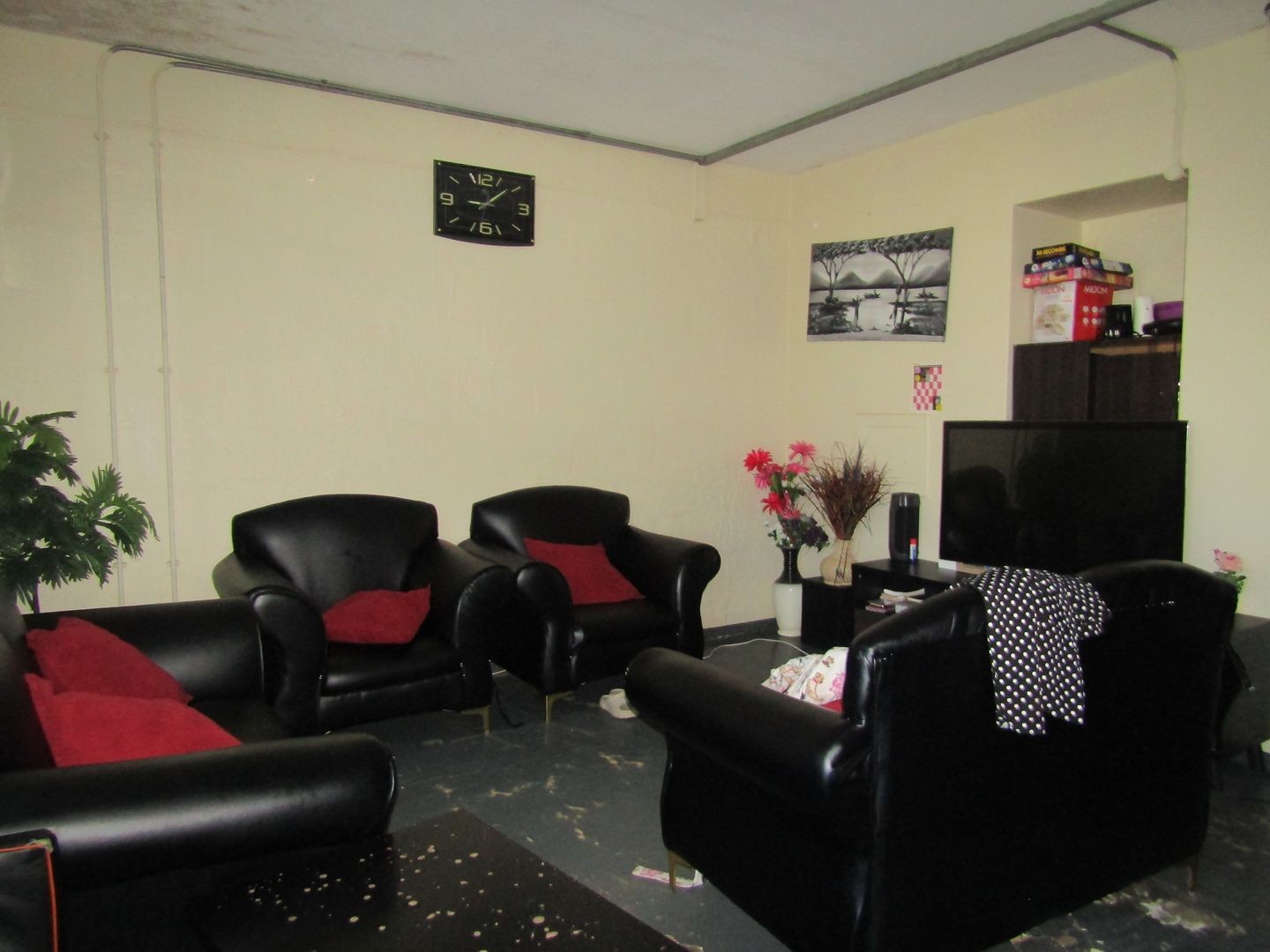 Apartment For Sale in Johannesburg Central, Johannesburg