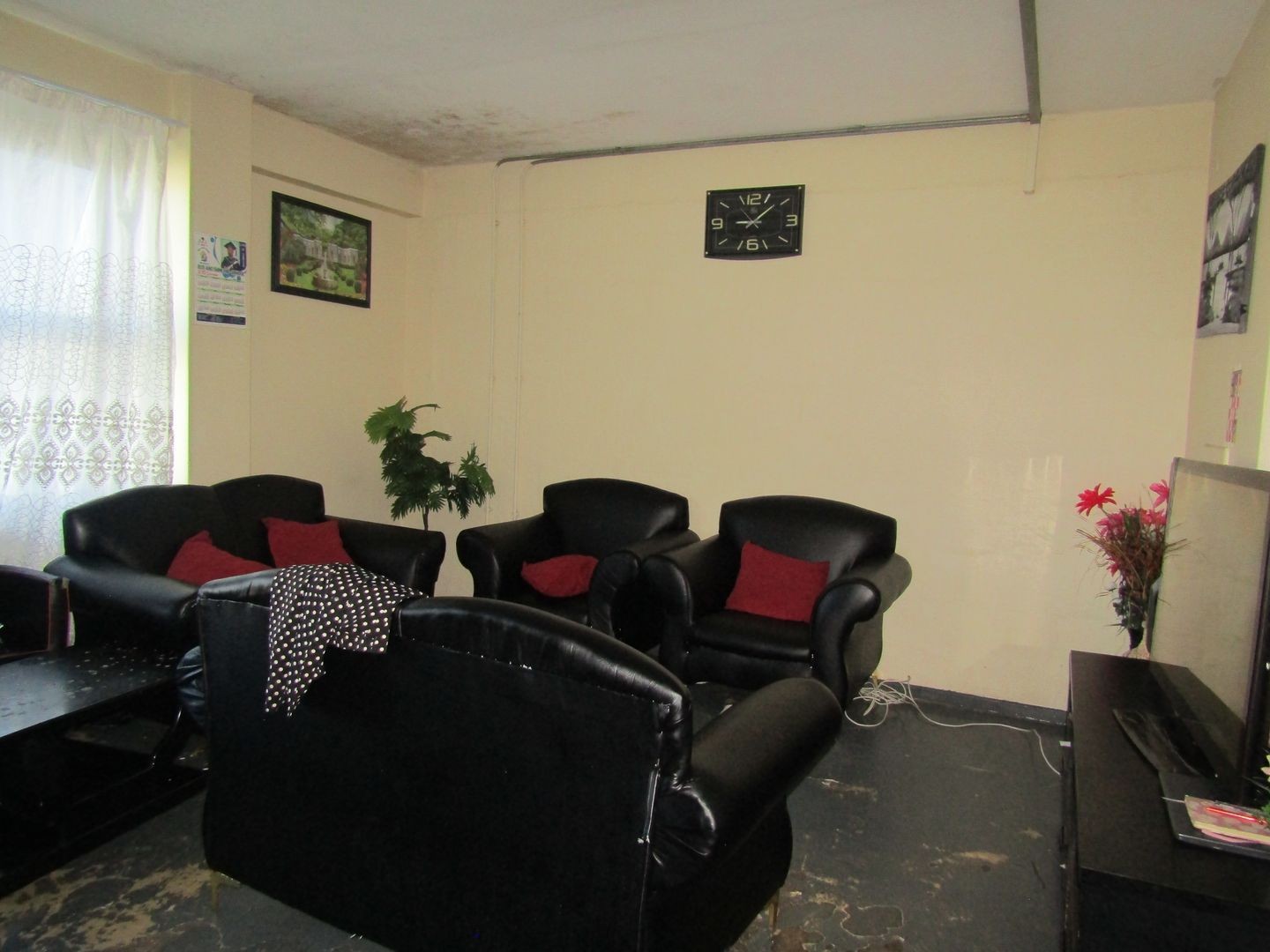 Apartment For Sale in Johannesburg Central, Johannesburg