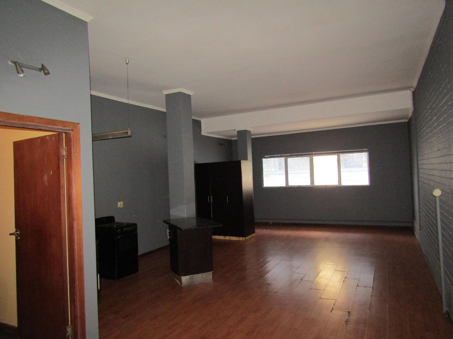 Apartment For Sale in Johannesburg Central, Johannesburg